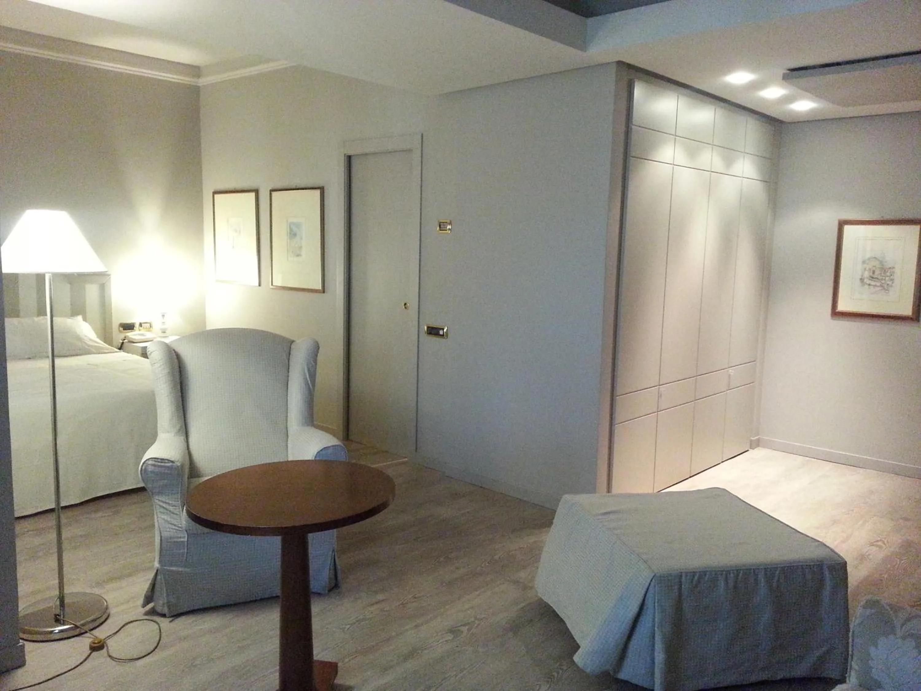 Other, Bed in Grand Hotel Baia Verde