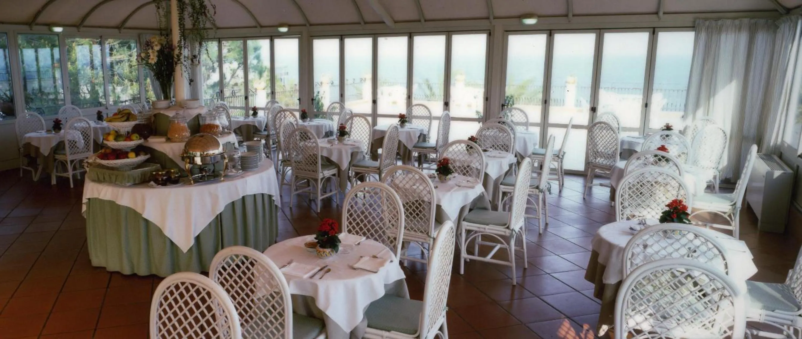 Restaurant/places to eat in Grand Hotel Baia Verde