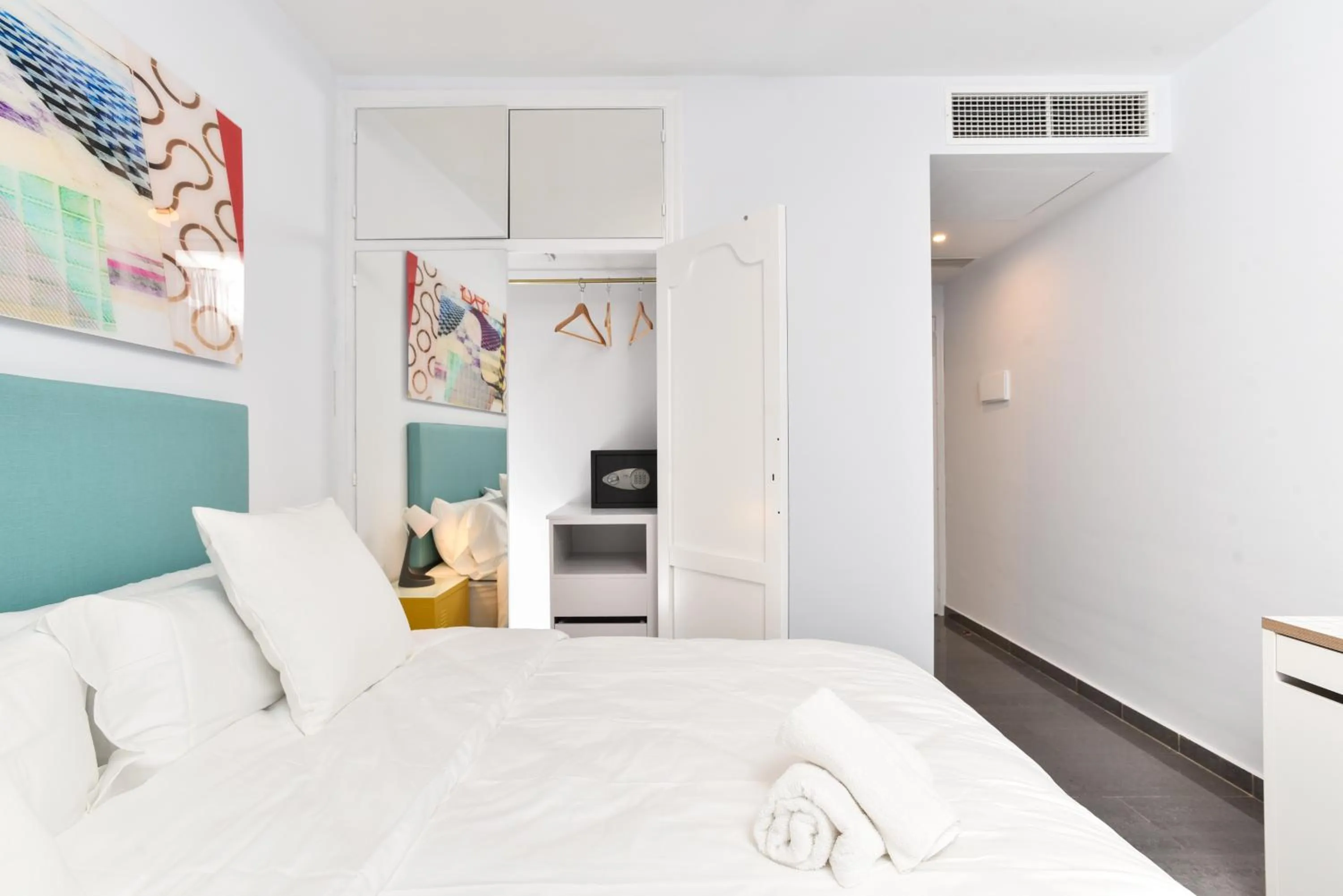 Photo of the whole room, Bed in Hotel Kuve Marbella