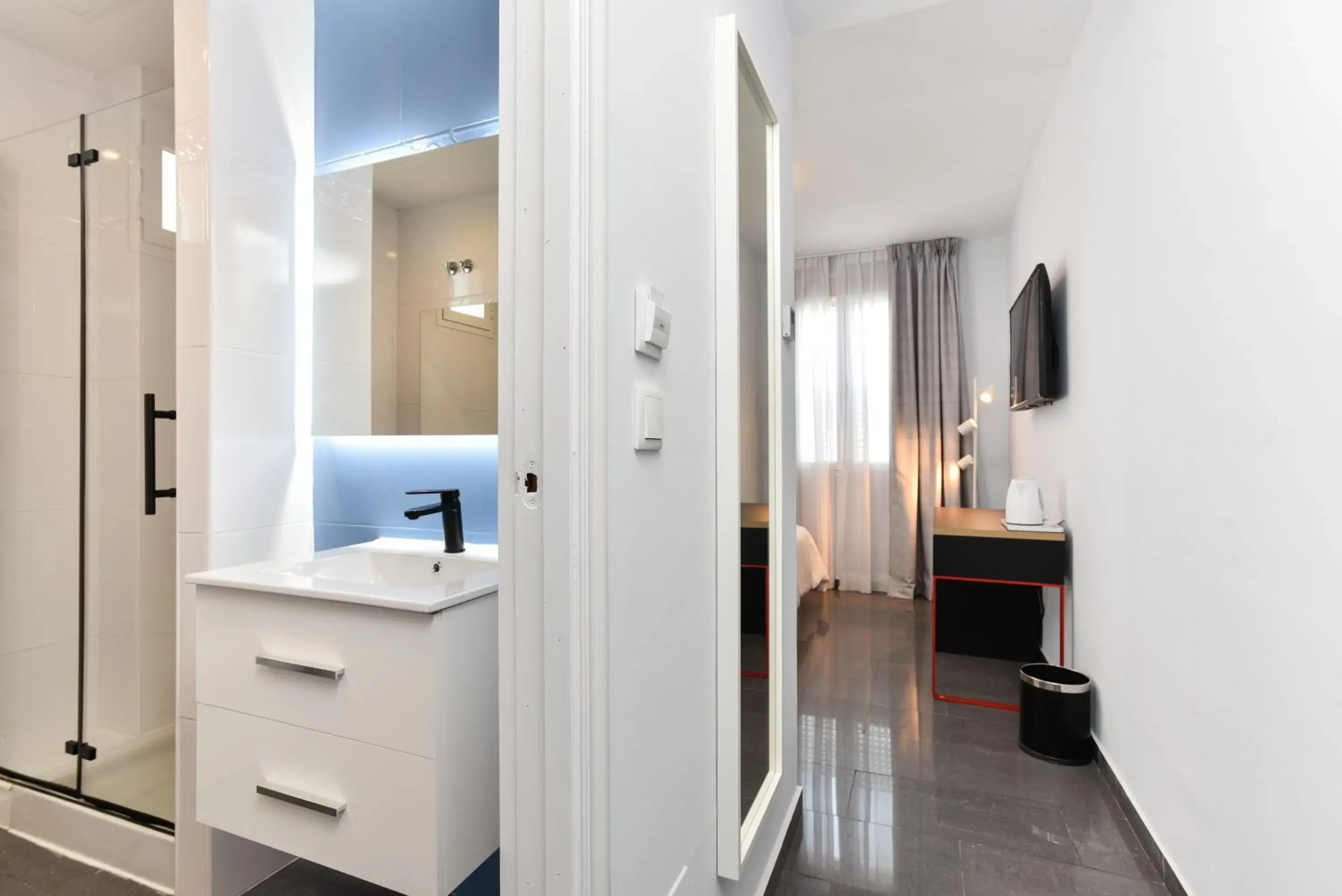 Single Room - single occupancy in Hotel Kuve Marbella Single Room - single occupancy in Hotel Kuve Marbella