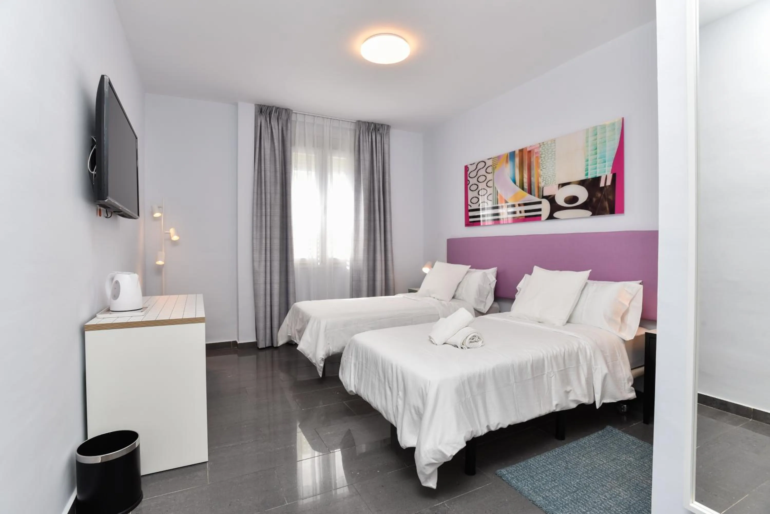 Photo of the whole room, Bed in Hotel Kuve Marbella