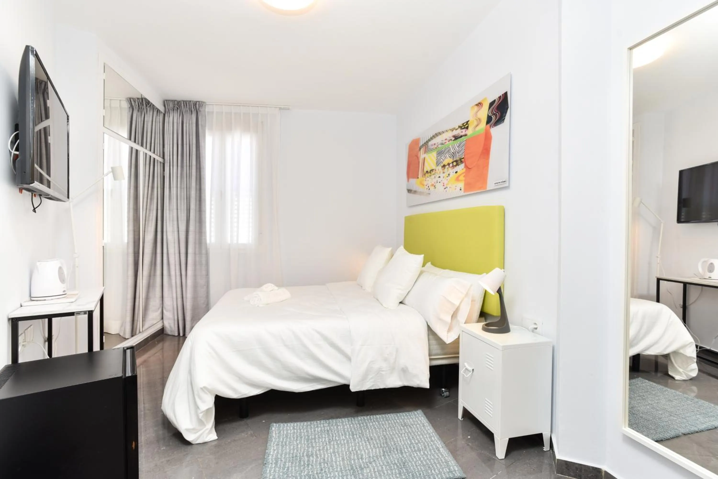 Photo of the whole room, Bed in Hotel Kuve Marbella