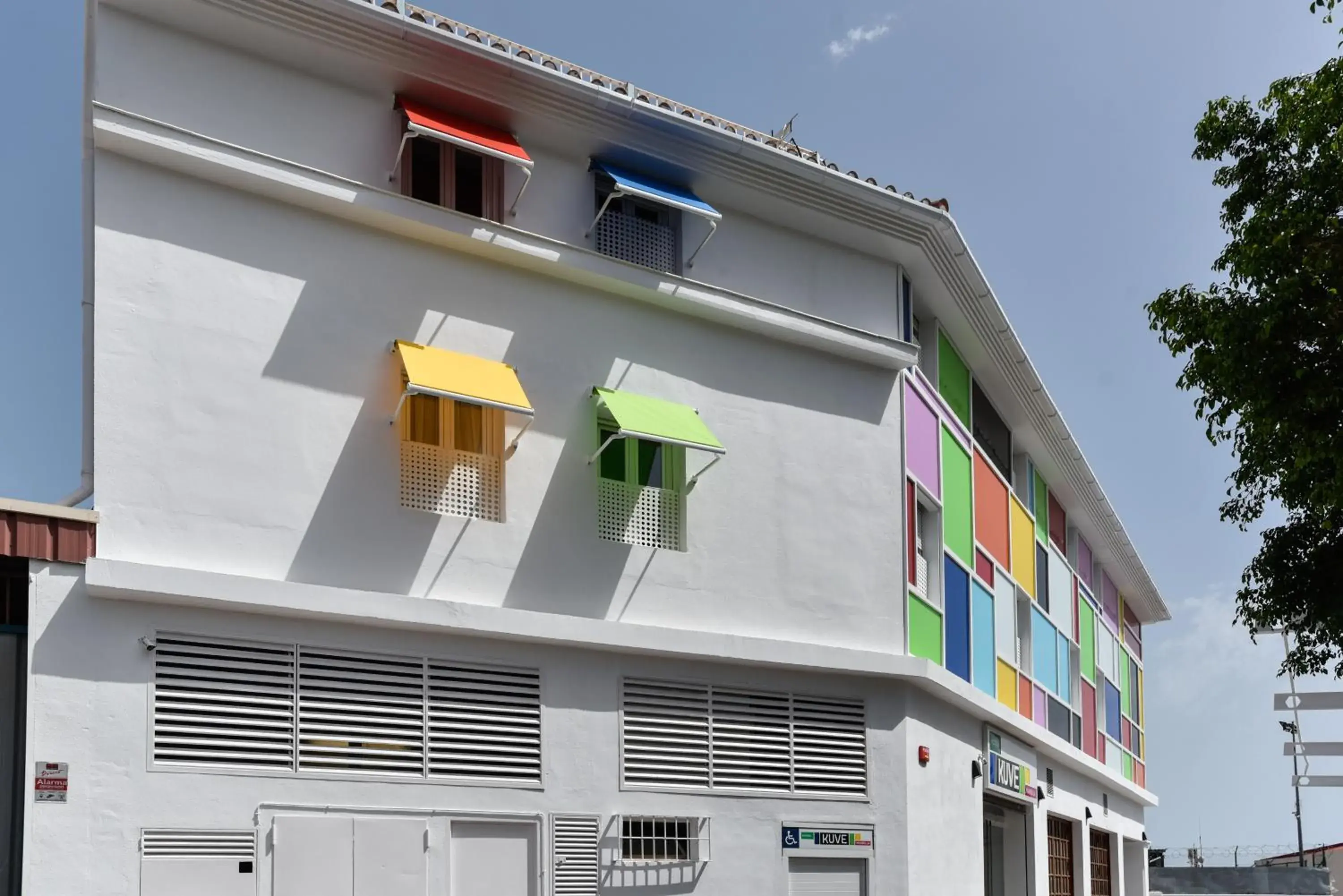 Facade/entrance in Hotel Kuve Marbella Facade/entrance in Hotel Kuve Marbella