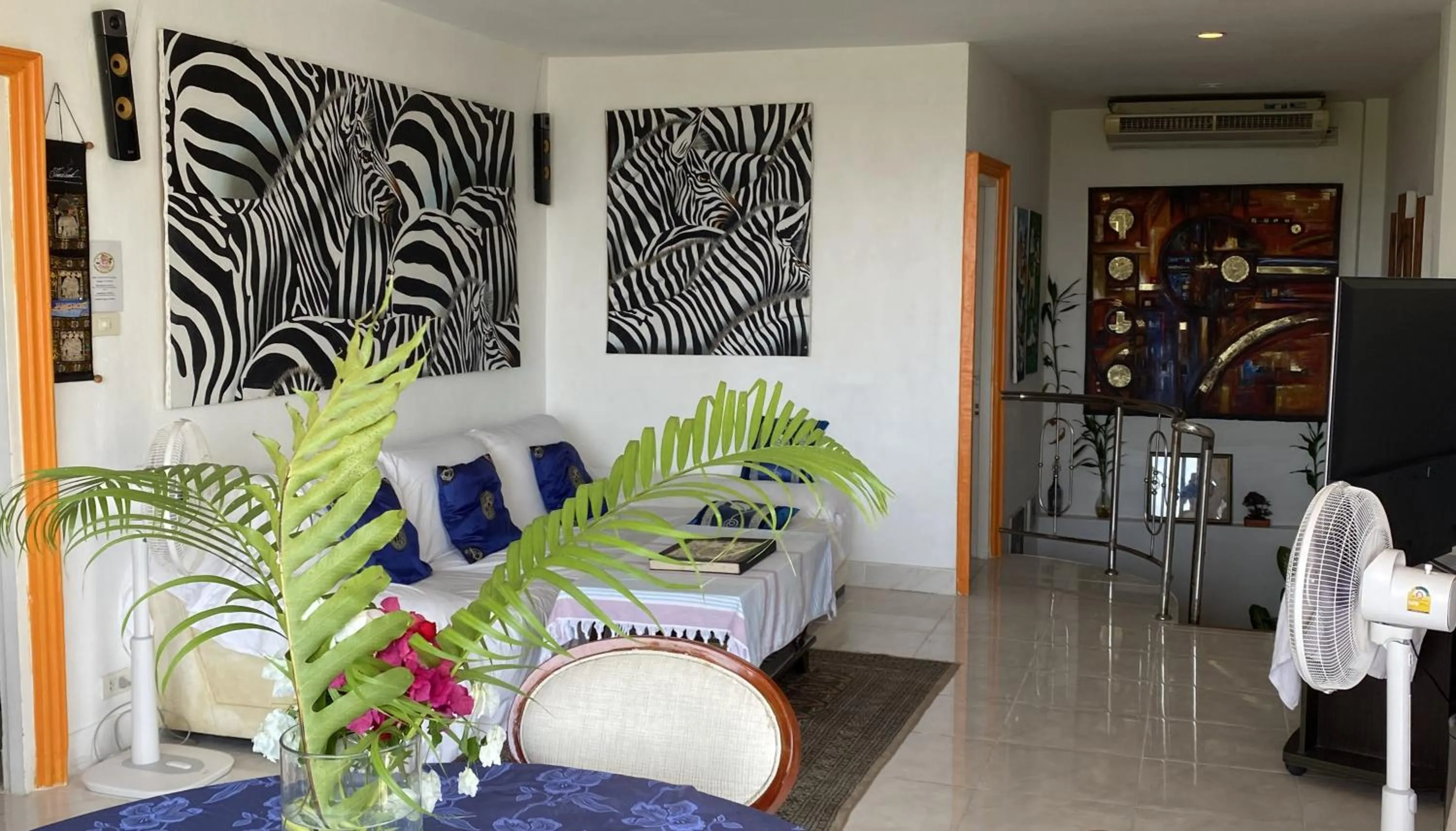 Living room in OASIS VILLA Karon Beach