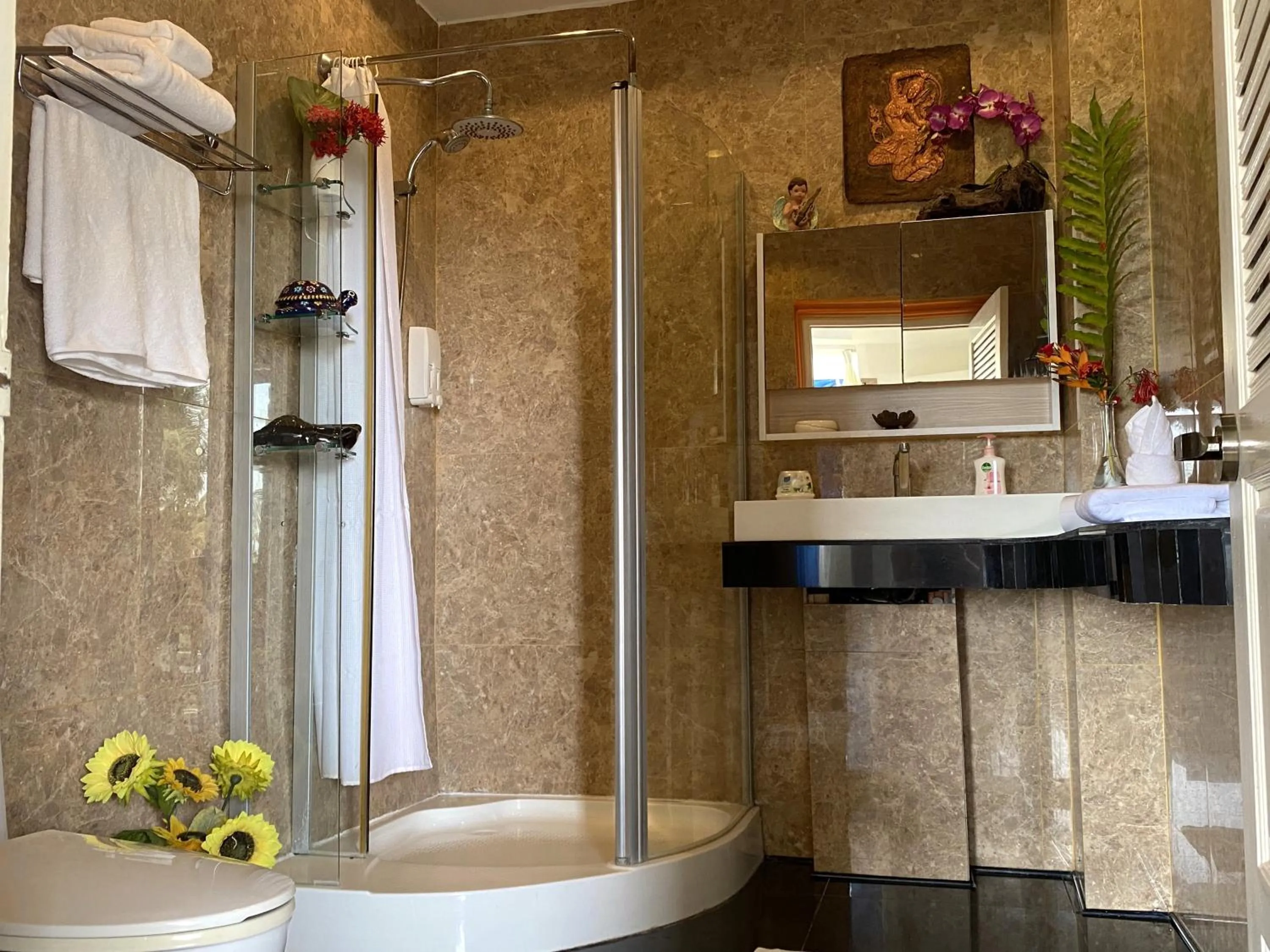 Bathroom in OASIS VILLA Karon Beach