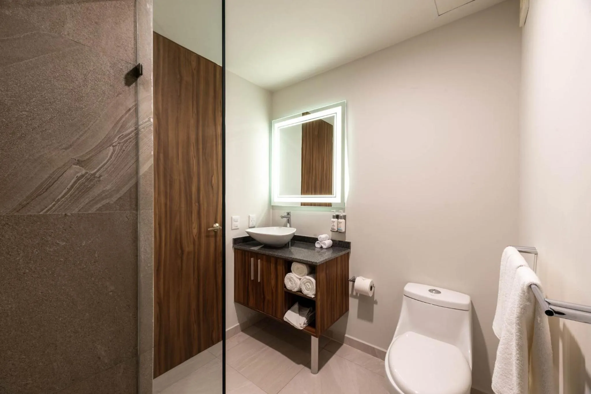 Photo of the whole room in Selina Tulum Downtown