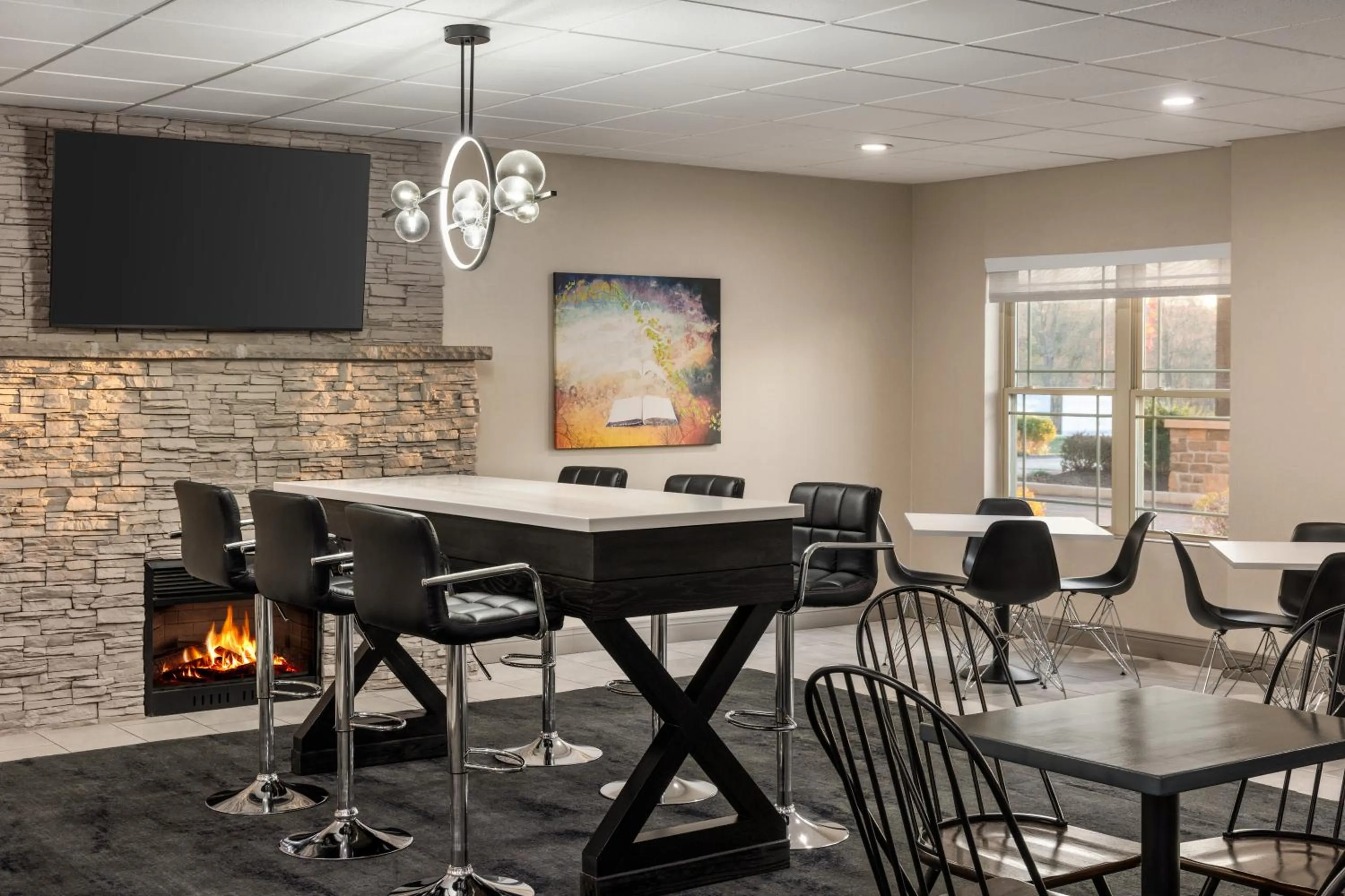 Breakfast in La Quinta Inn & Suites by Wyndham Lake George