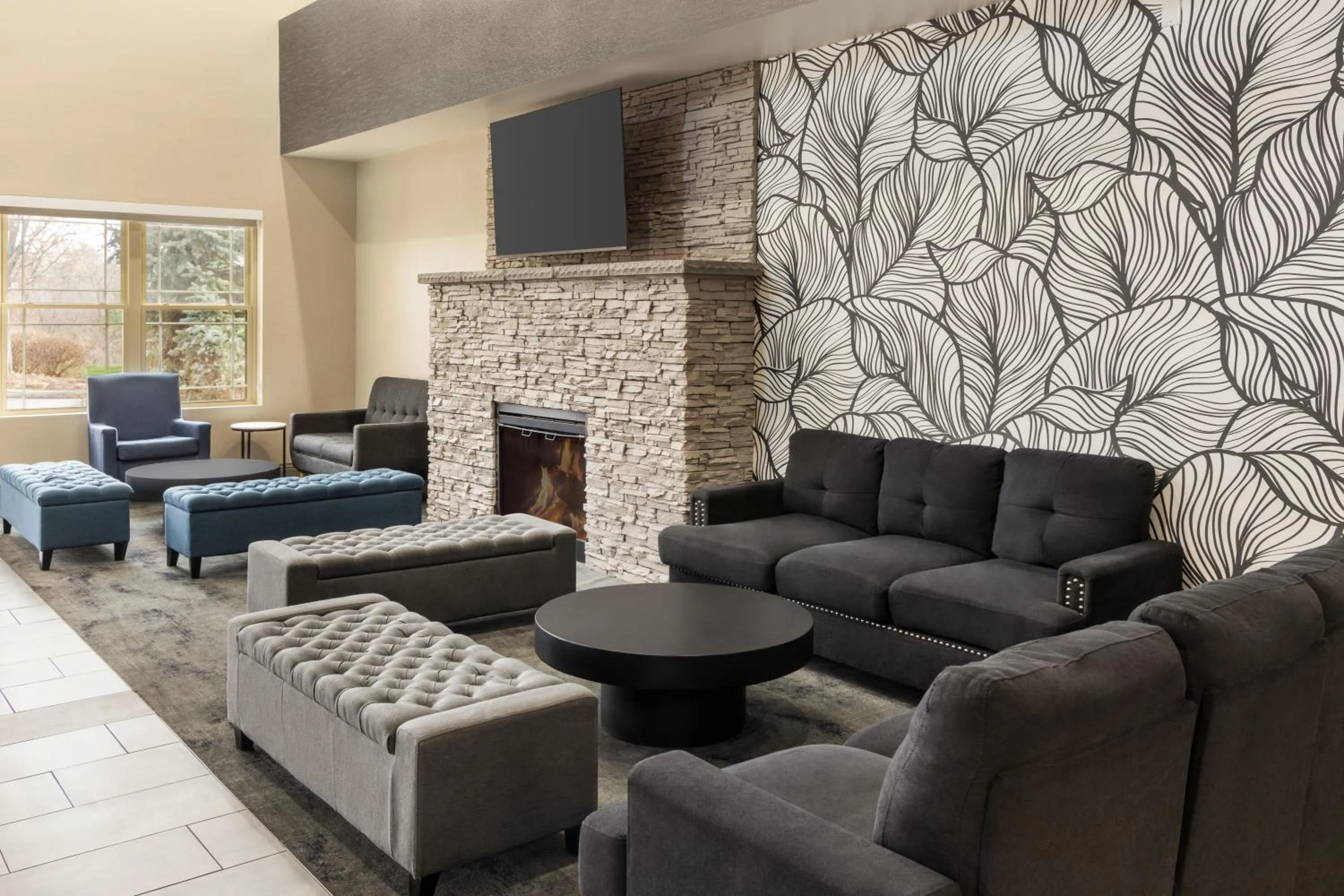 Lobby or reception in La Quinta Inn & Suites by Wyndham Lake George