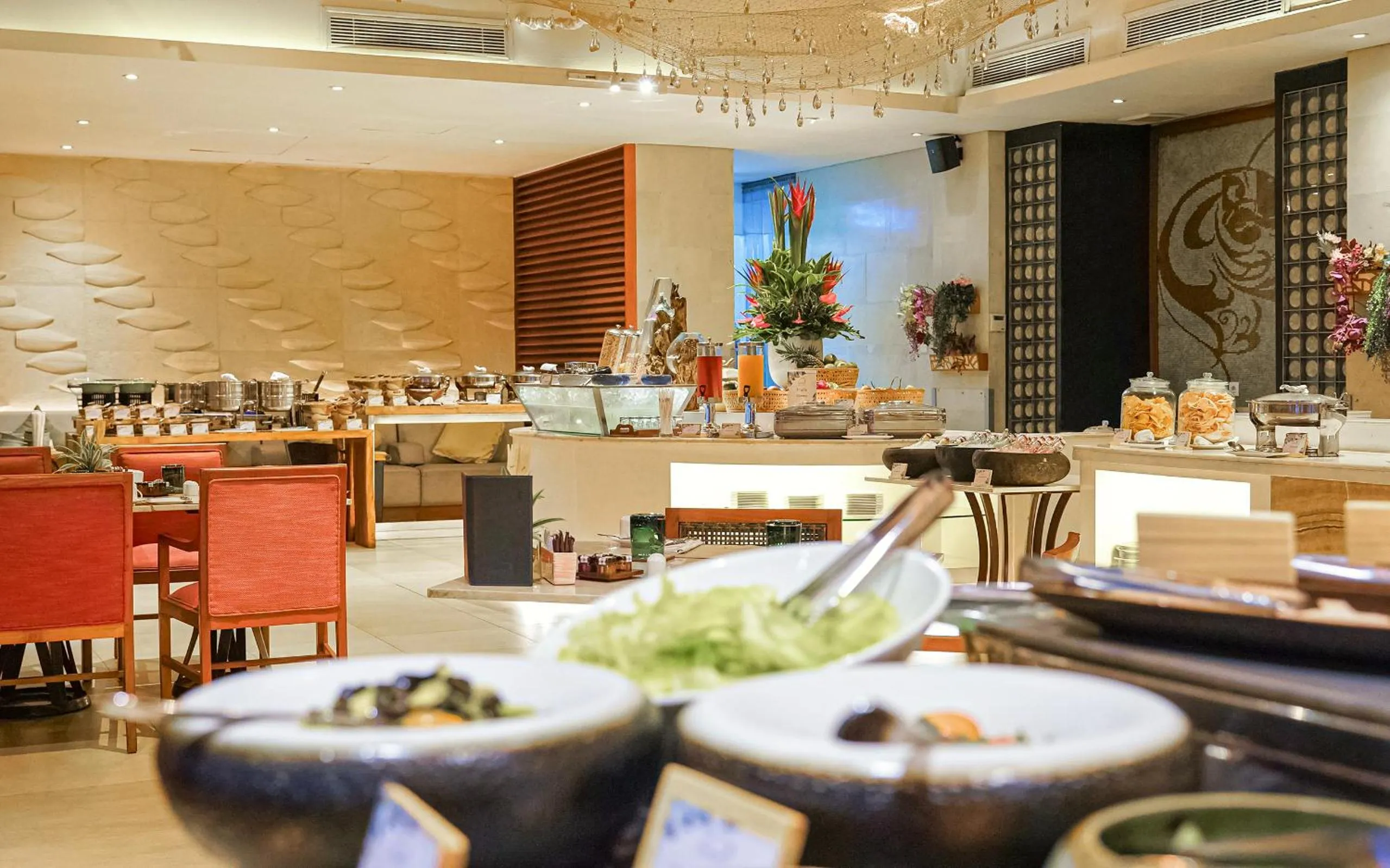 Restaurant/places to eat in Samabe Bali Villas