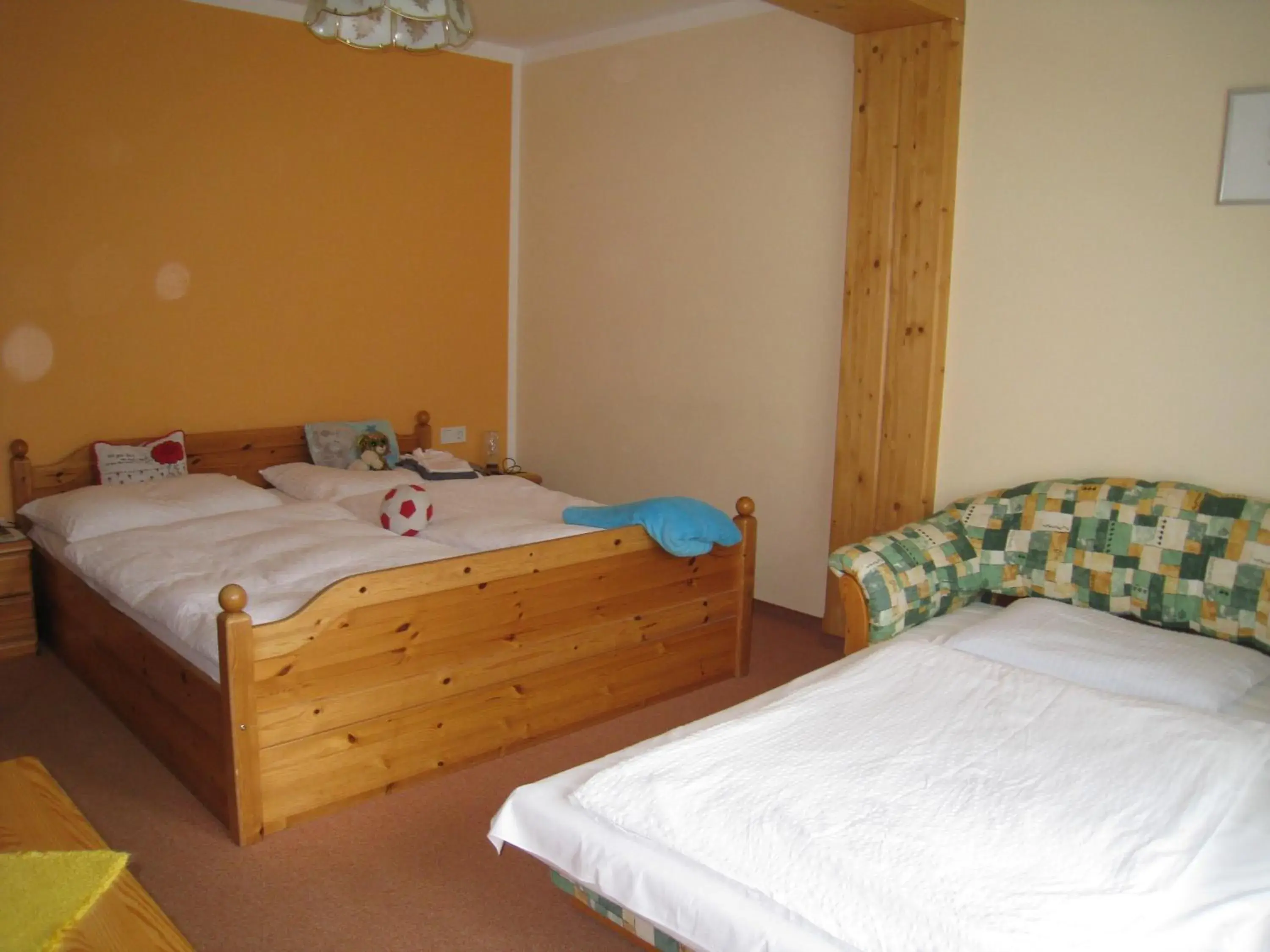 Family Room in Gasthof zum Mohrn Family Room in Gasthof zum Mohrn