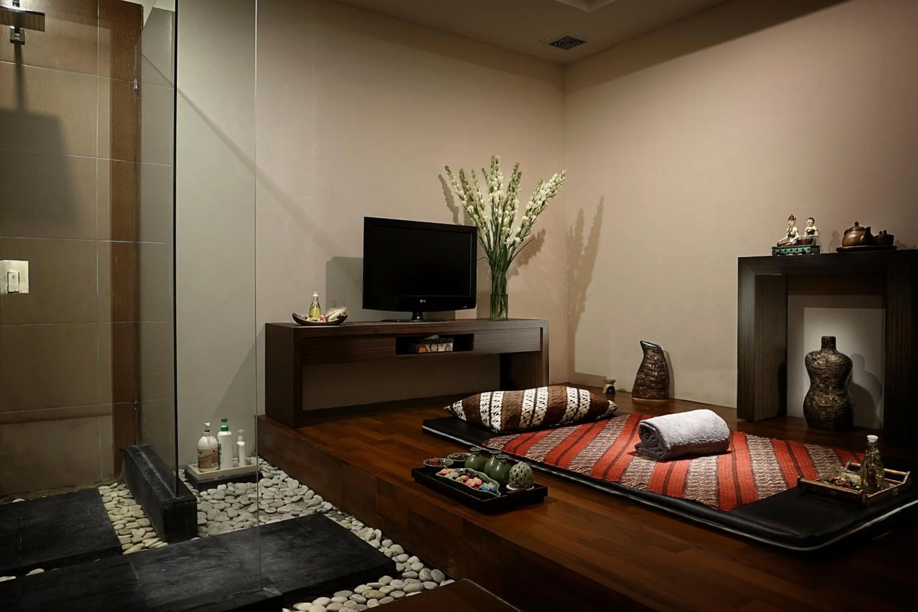 Massage in Cavinton Hotel Malioboro Yogyakarta