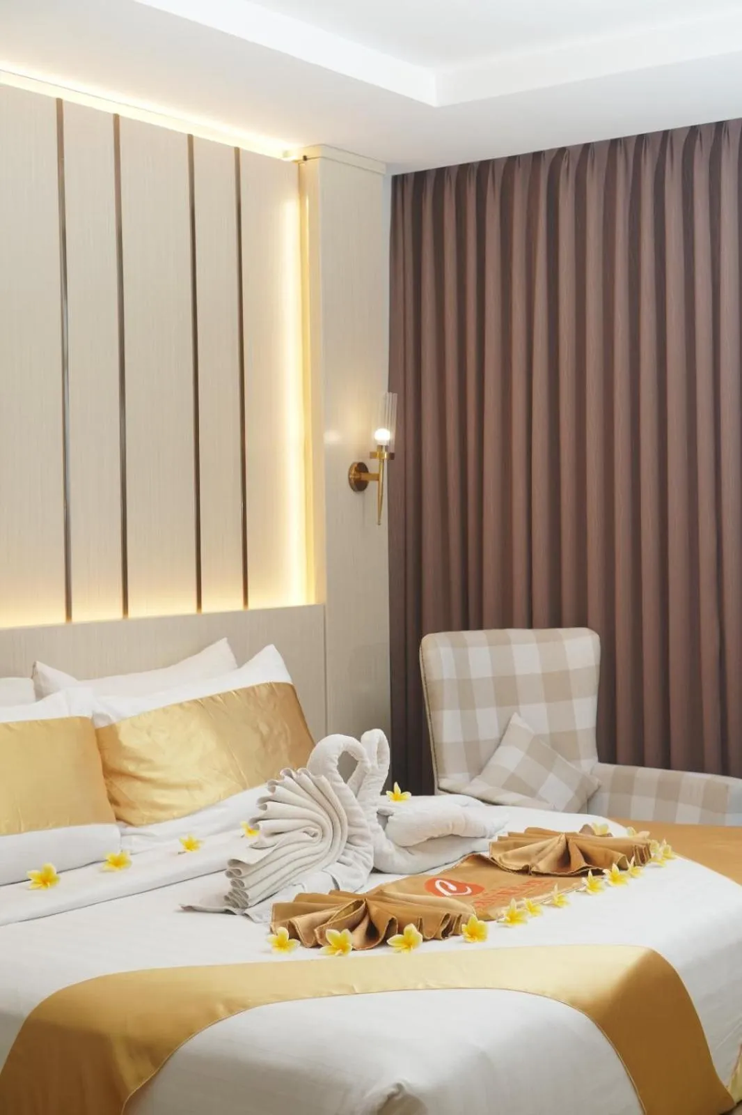 Bed in Cavinton Hotel Malioboro Yogyakarta