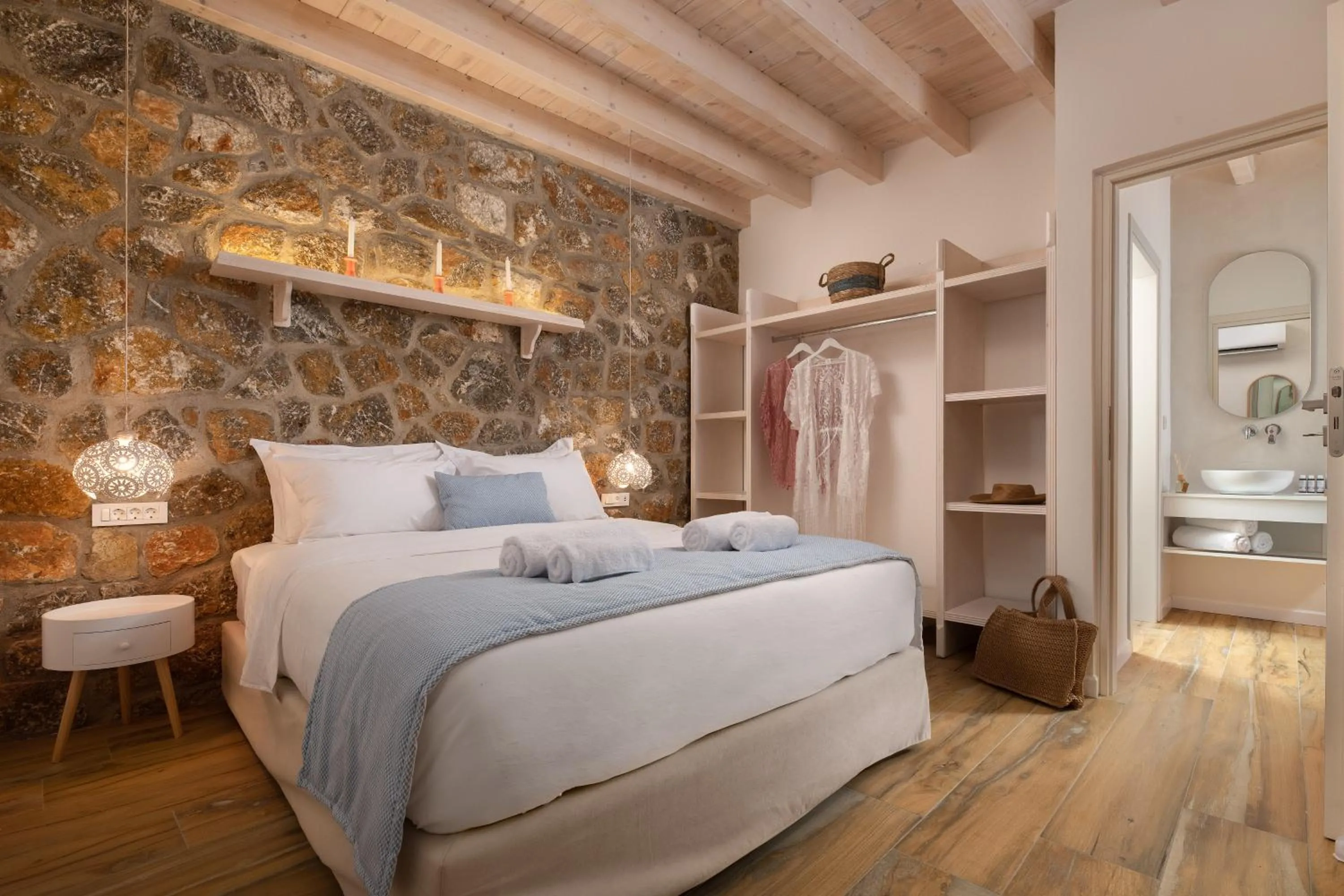 Bed in Cedrus Blue