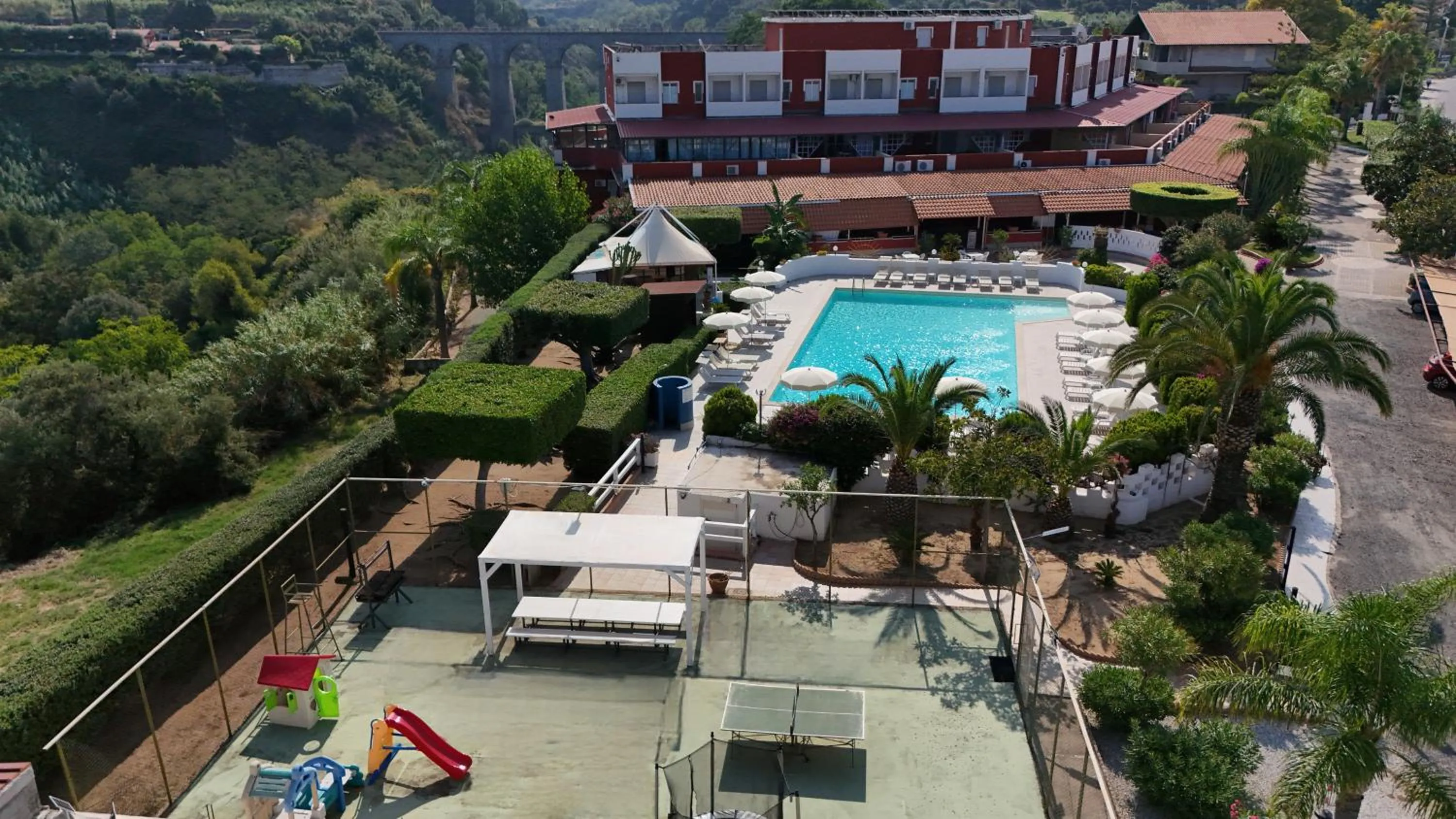 Property building in Residence Hotel Felix