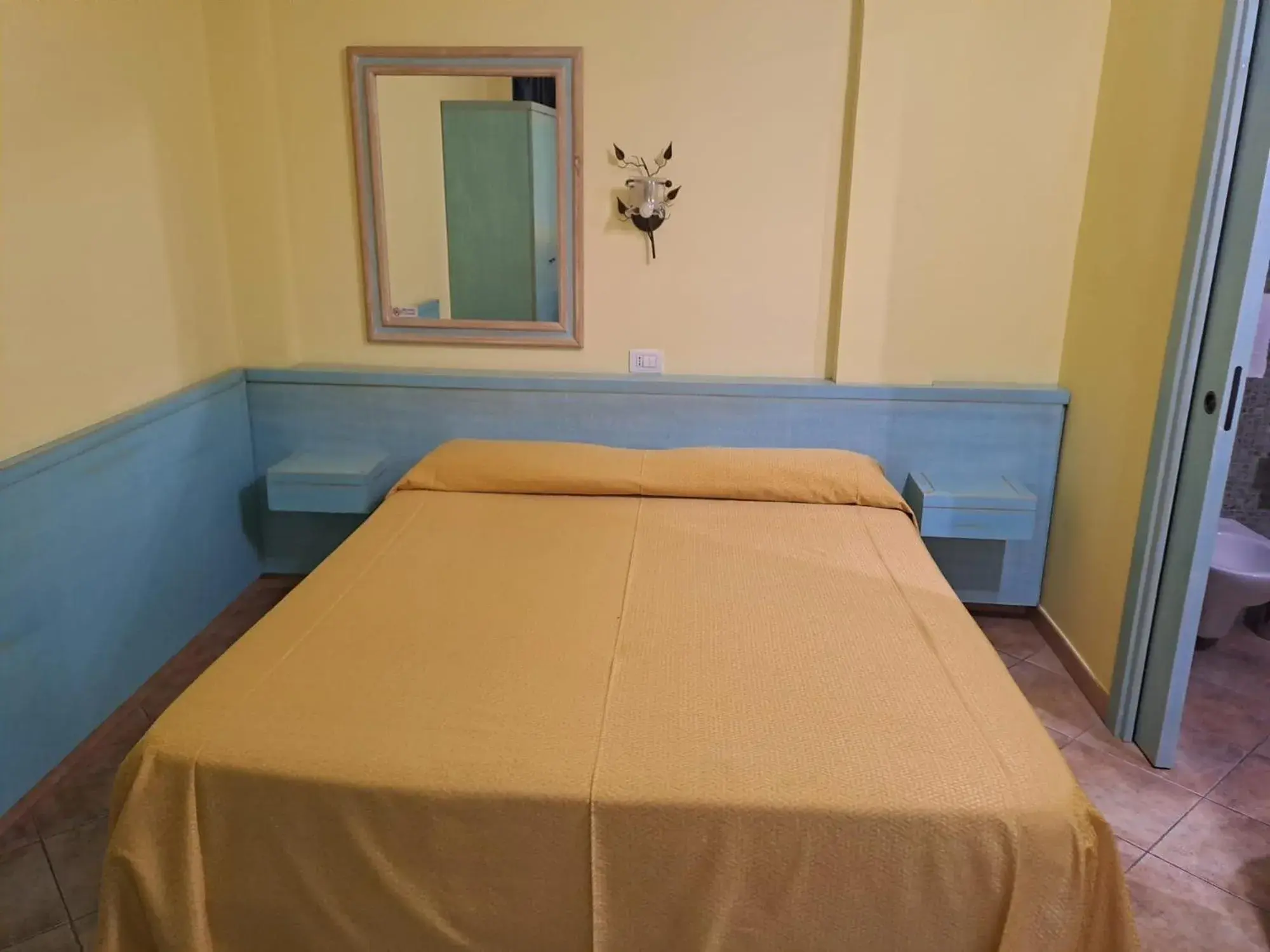 Bed in Hotel Del Corso Bed in Hotel Del Corso