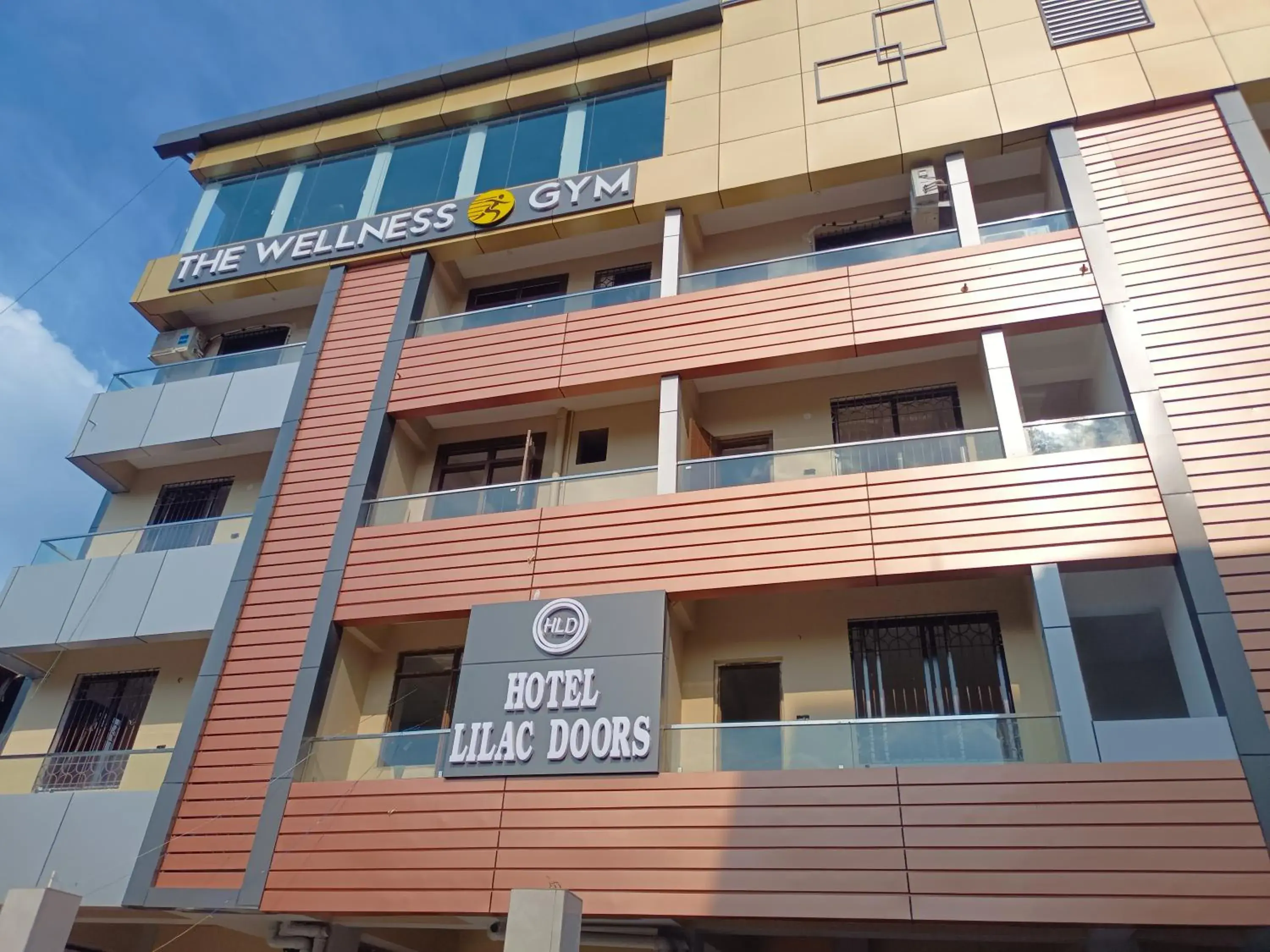 Facade/entrance in Hotel Lilac Doors Facade/entrance in Hotel Lilac Doors