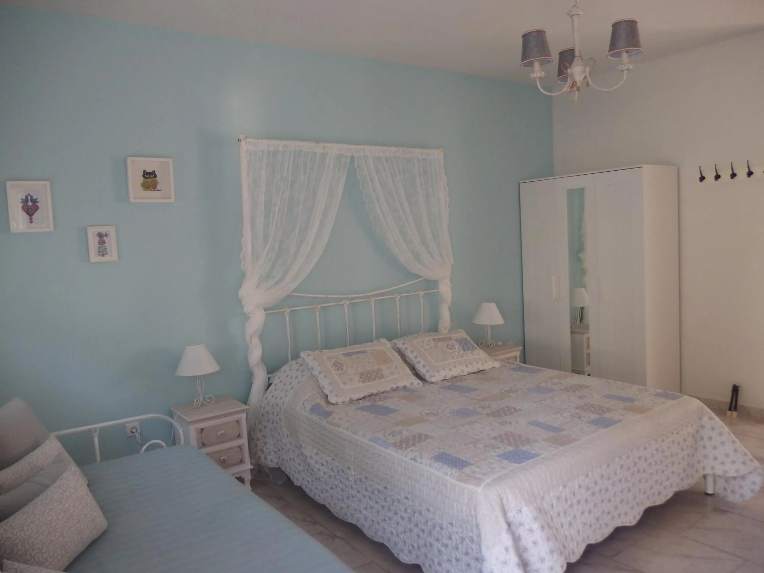 Kitchen or kitchenette, Bed in Christos Studios