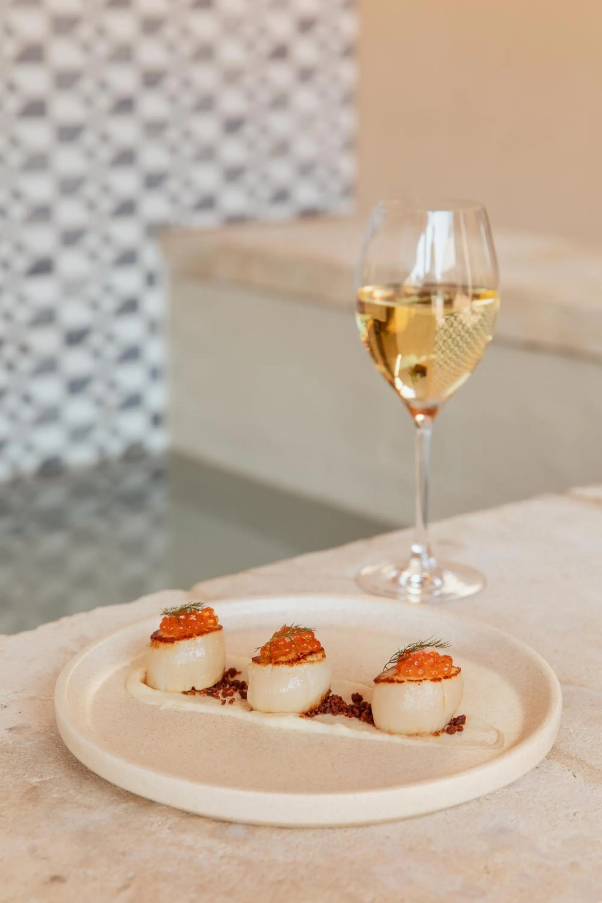 Restaurant/places to eat in Tower Lodge