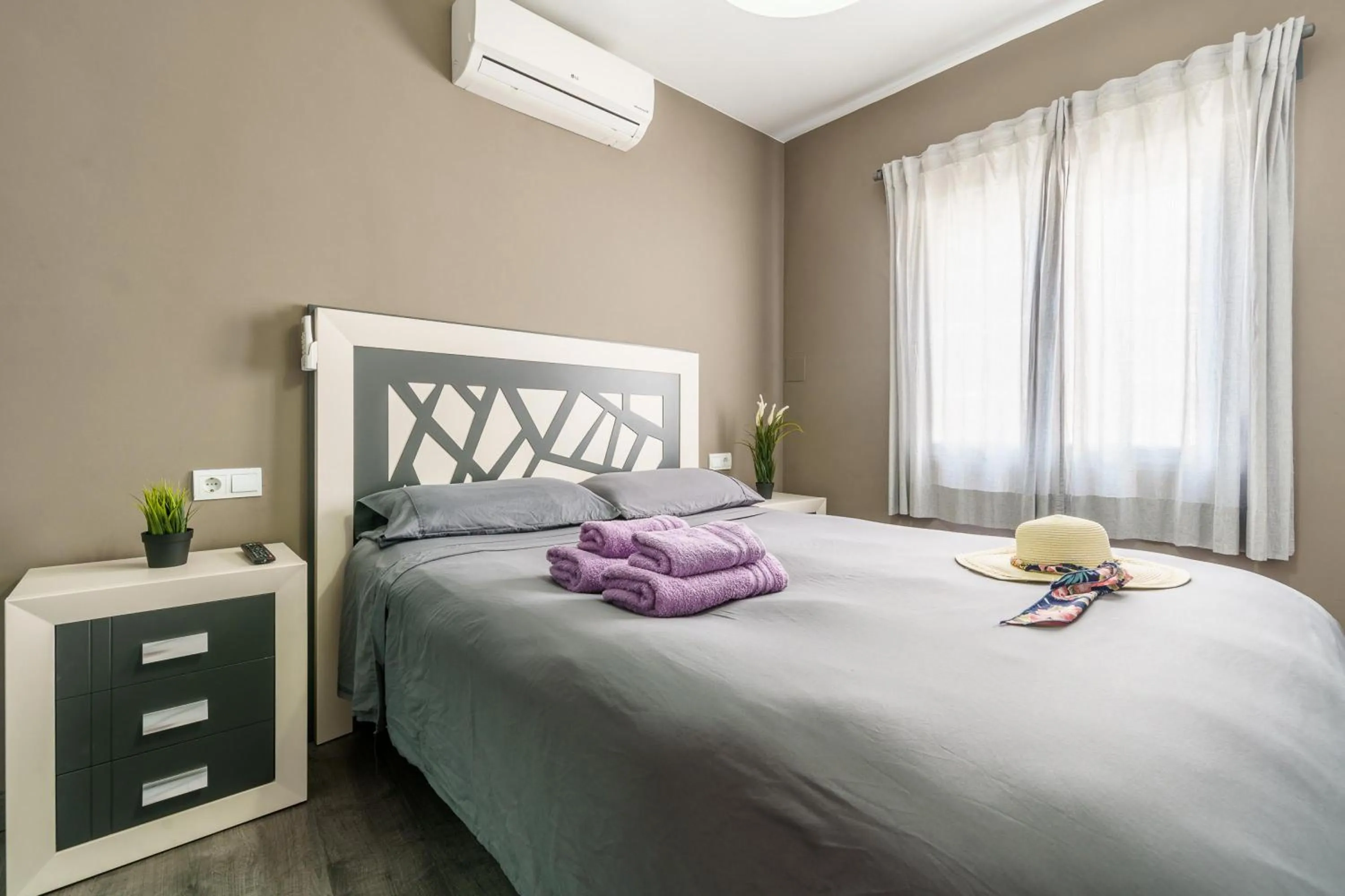 Bedroom, Bed in Nerja City Center Apartment - Happy Rentals