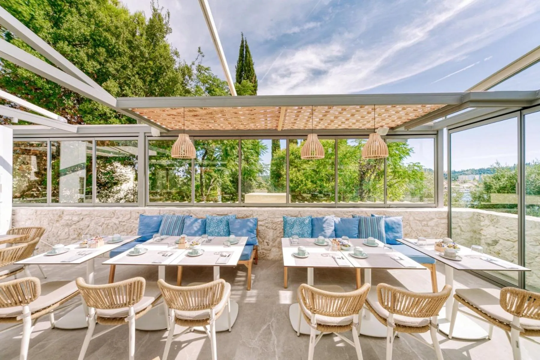 Restaurant/places to eat in Hidden Cove Corfu