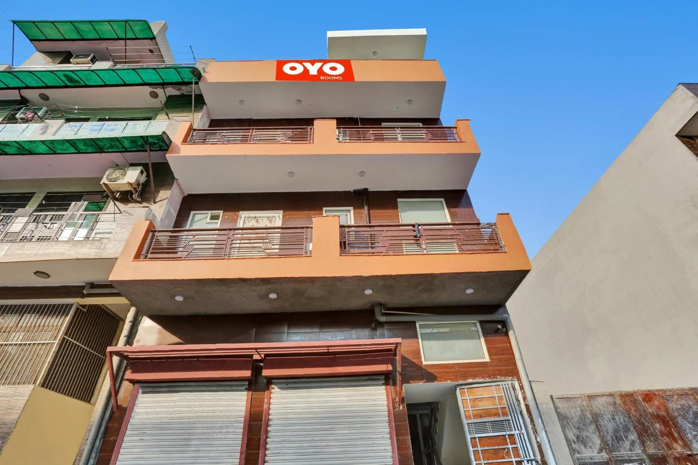 Facade/entrance in Hotel O Luxury Inn