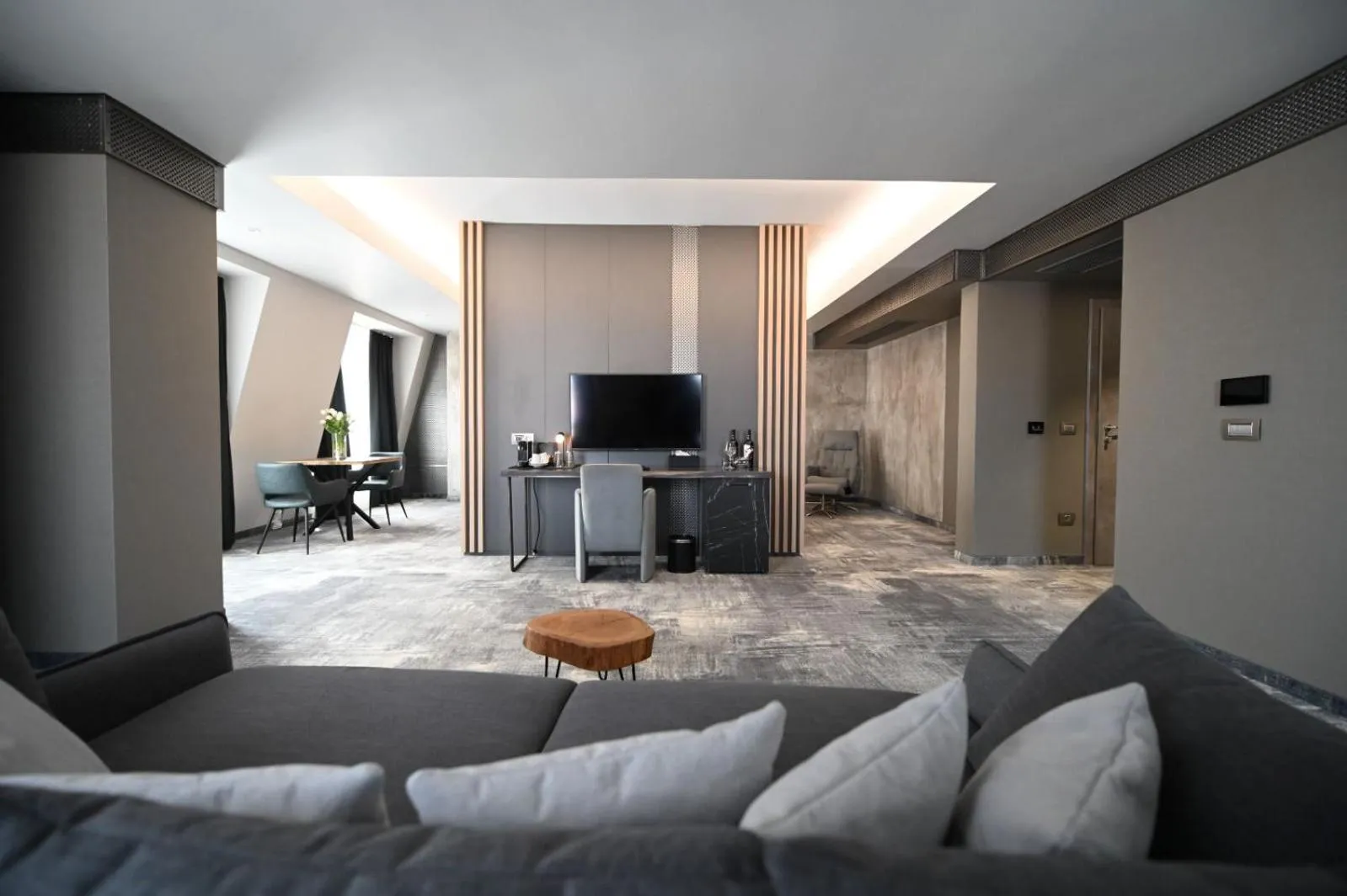 Living room in Aniroc Signature Hotel