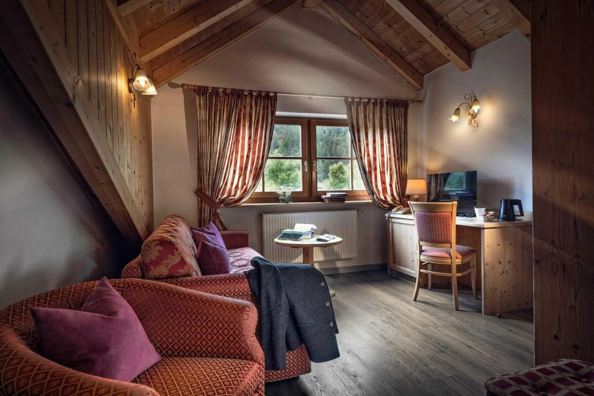 TV and multimedia in Hotel Alte Mühle 4 Stelle