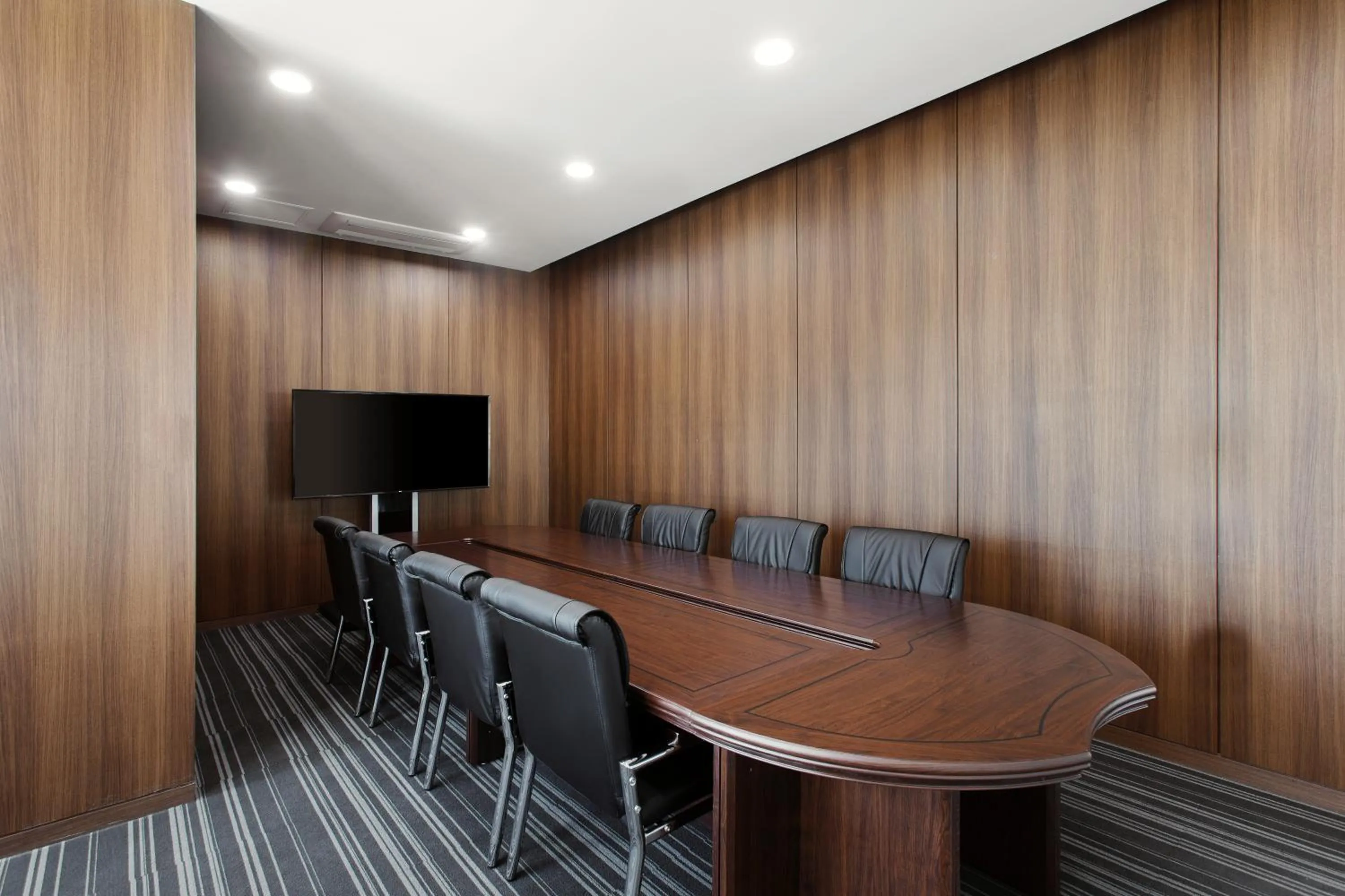 Business facilities in Hotel Adela