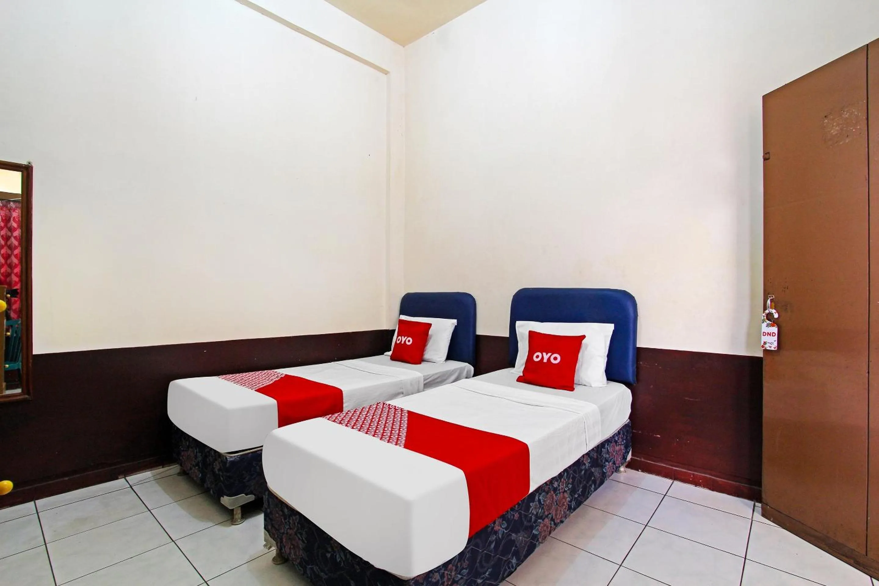 Bedroom, Bed in Hotel O Mutiara