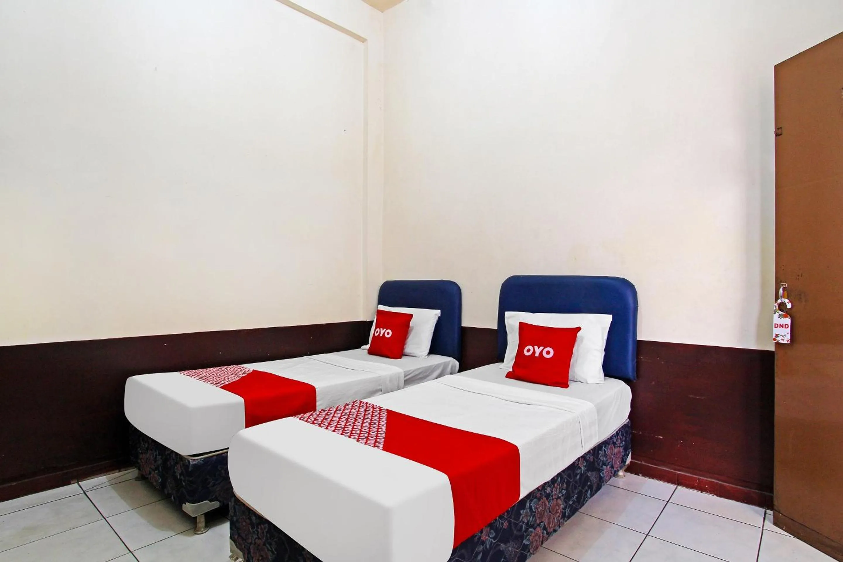 Bedroom, Bed in Hotel O Mutiara