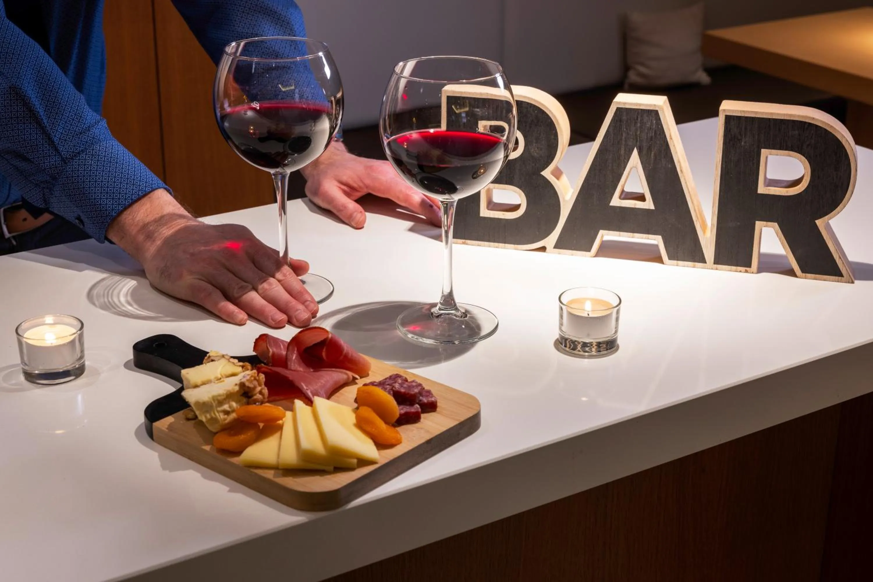 Lounge or bar in The Passage - Urban Retreat