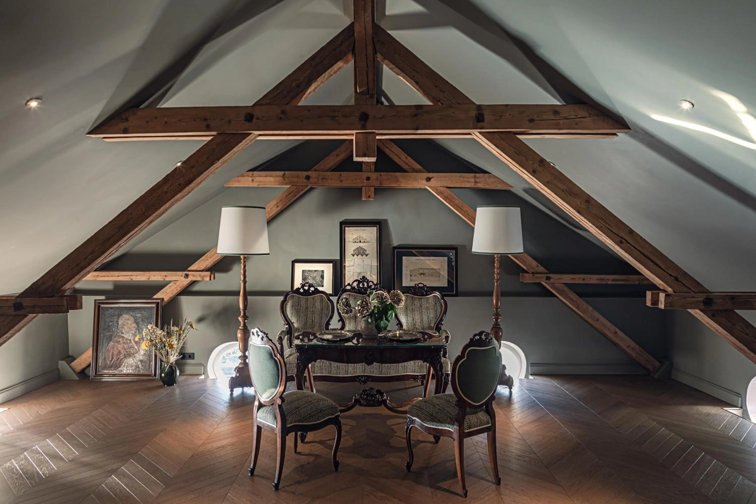 Seating area in Hotel Elephant