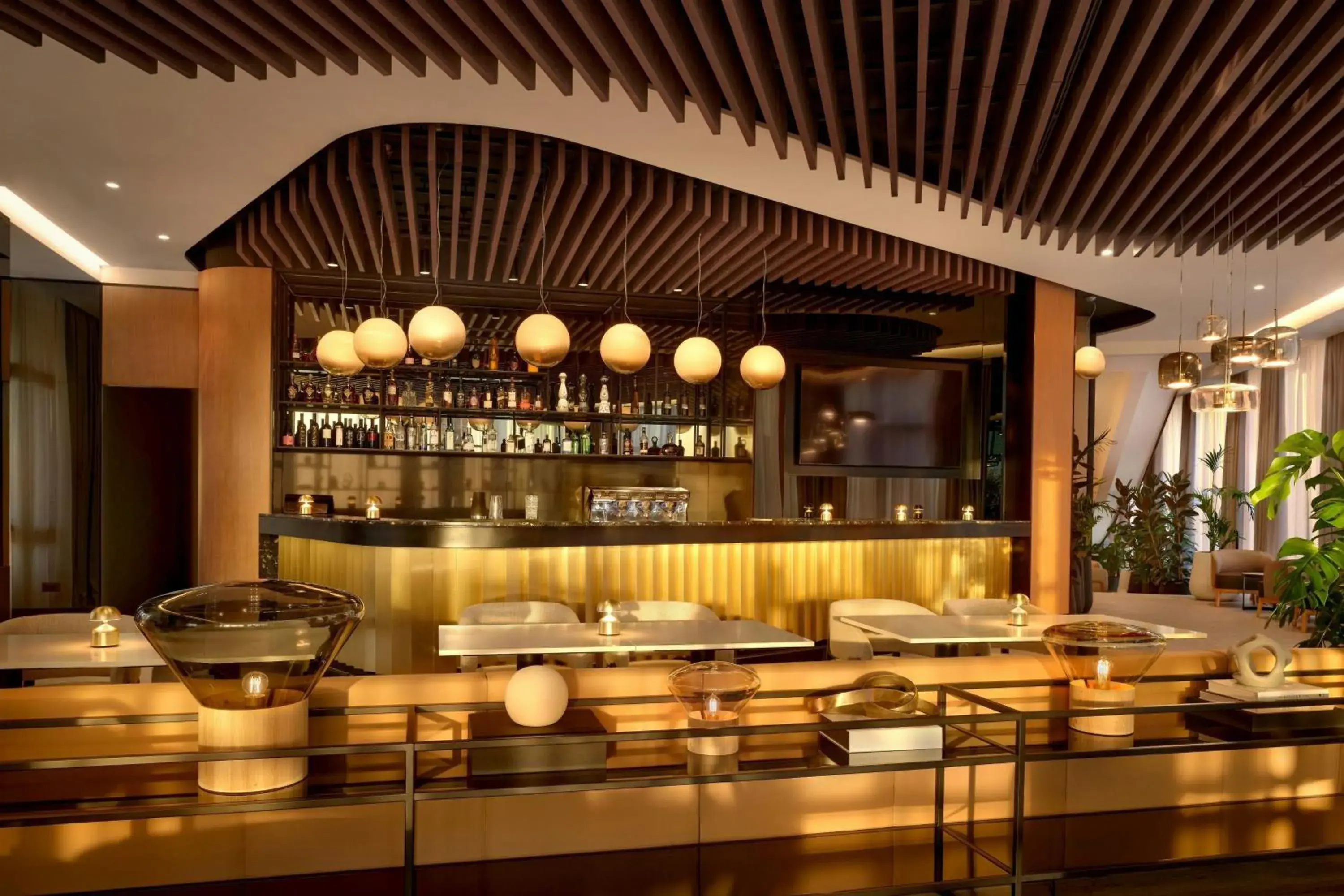 Lounge or bar in AC Hotel by Marriott Split Lounge or bar in AC Hotel by Marriott Split