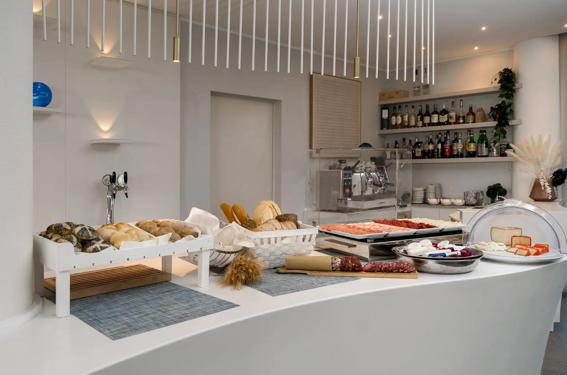 Breakfast in Blu Suite Resort