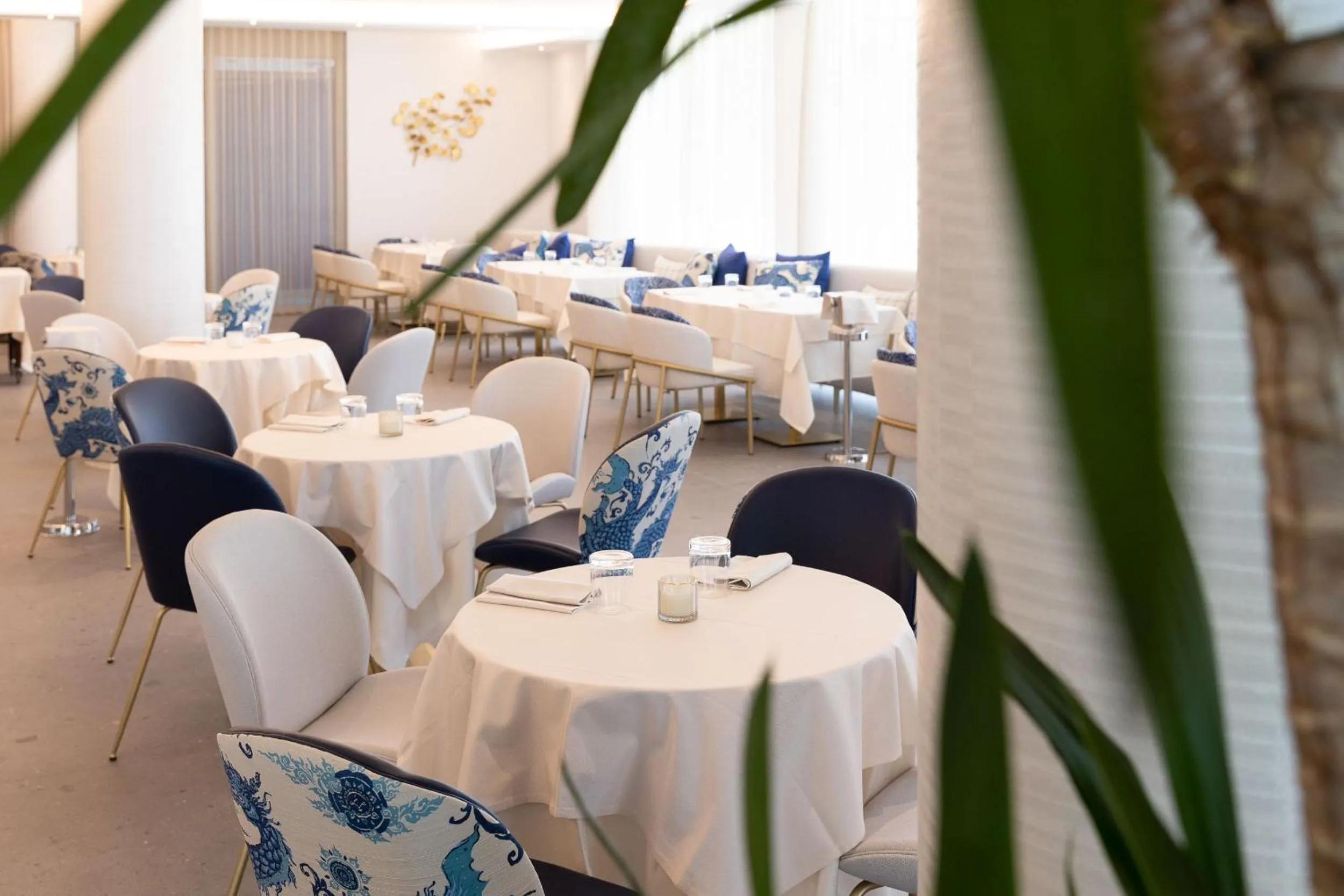 Restaurant/places to eat in Blu Suite Resort