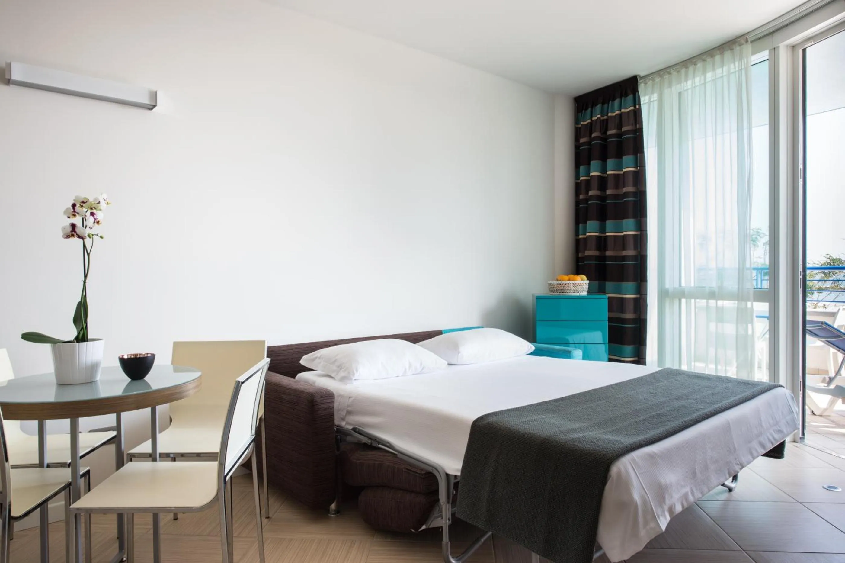 Photo of the whole room, Bed in Blu Suite Resort