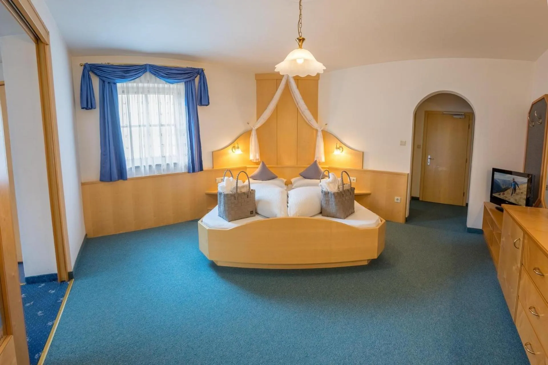 Photo of the whole room, Bed in Wohlfühlhotel Mei Auszeit