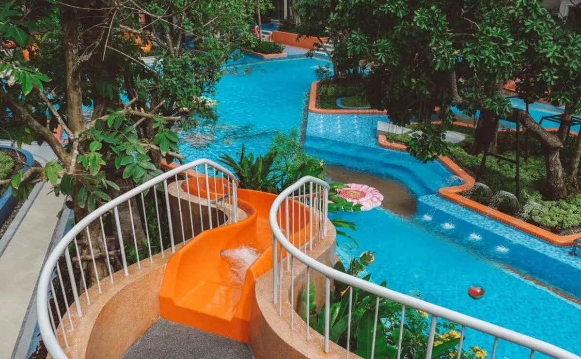 Swimming pool in Lollipop Lahabana Huahin