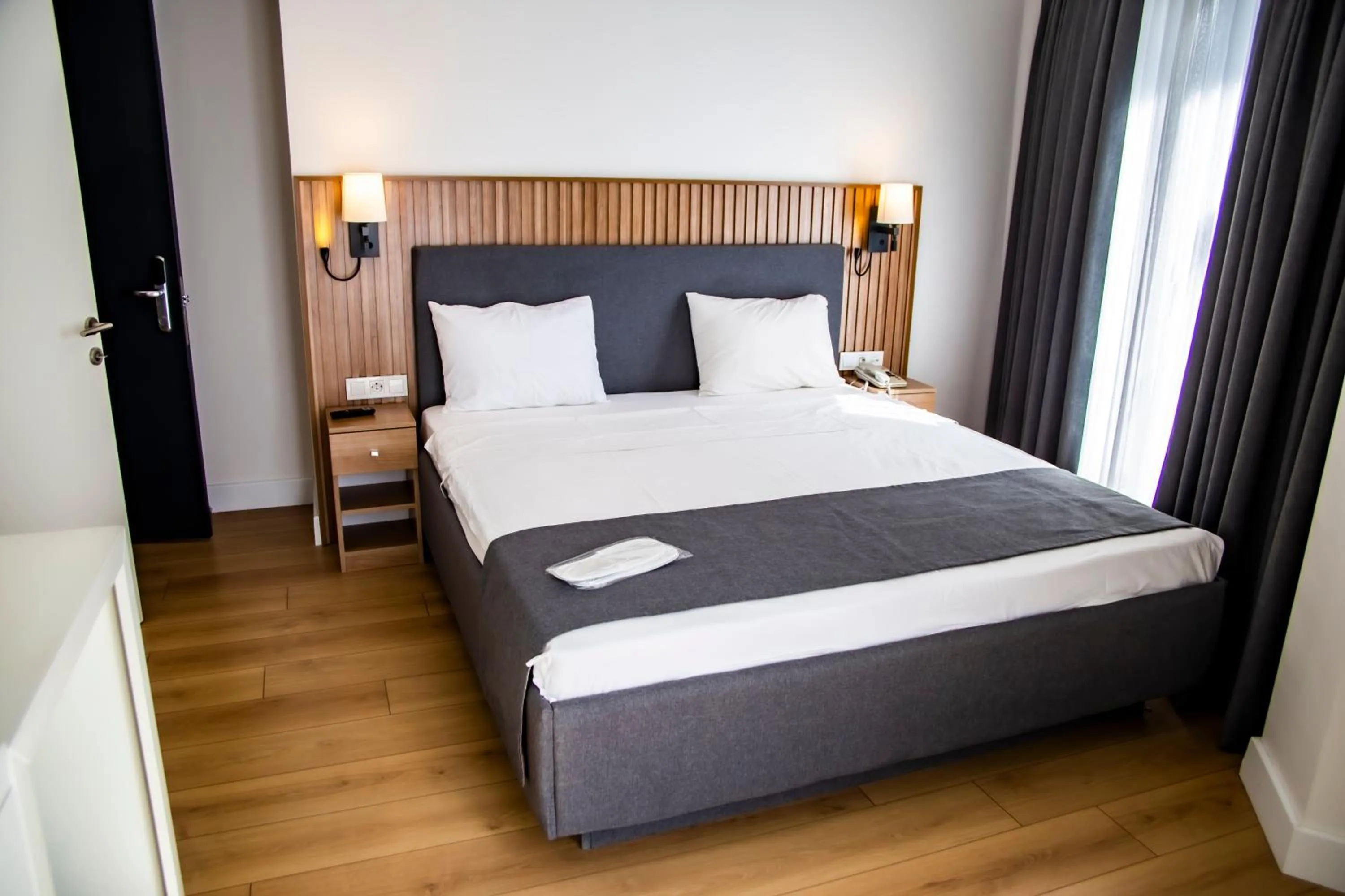 Bedroom, Bed in Silvana Hotel