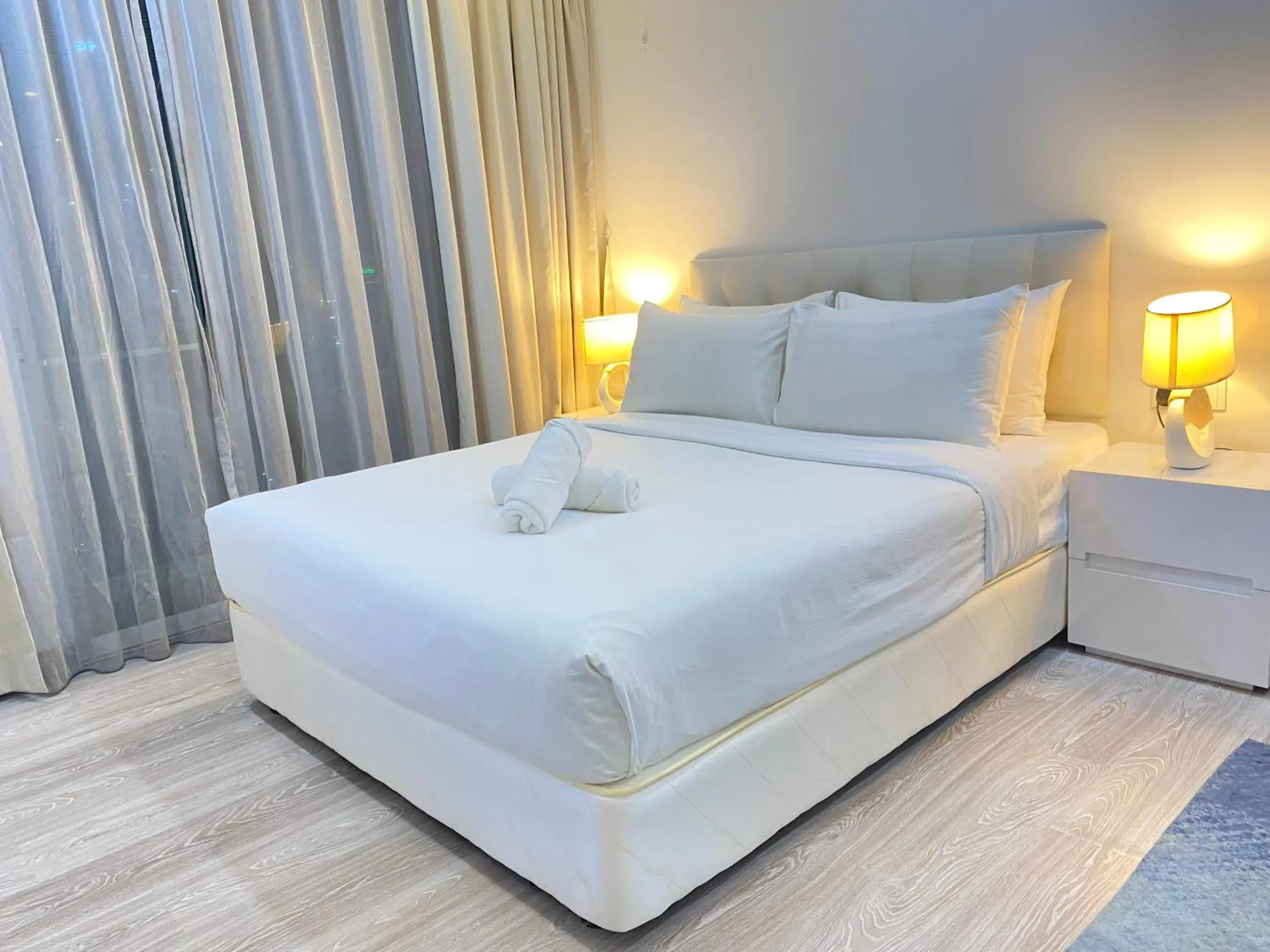 Junior Suite with Balcony in Lila Suites One Bukit Ceylon Junior Suite with Balcony in Lila Suites One Bukit Ceylon