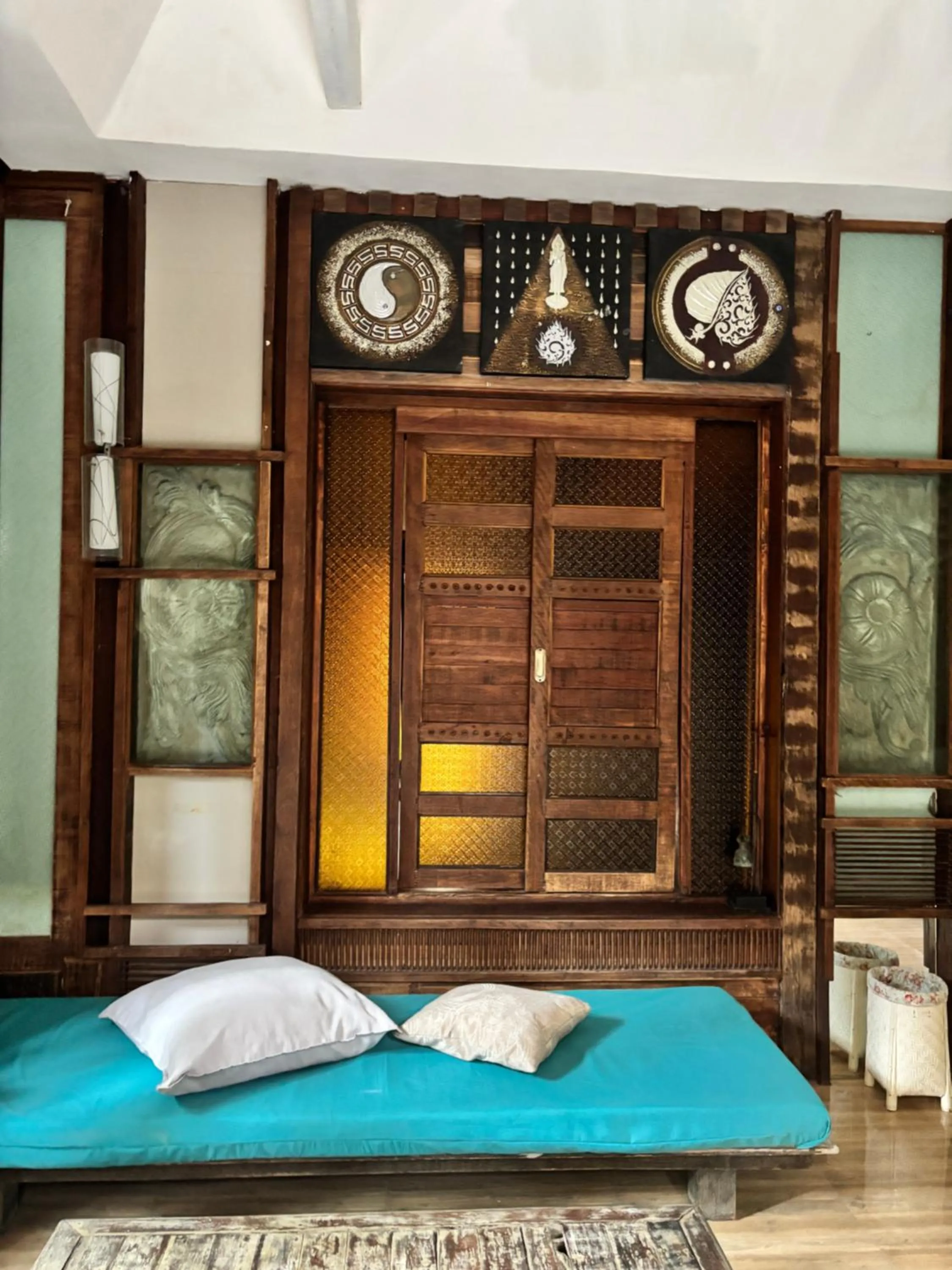 Seating area, Bed in K2 Xanadu Pool Villa