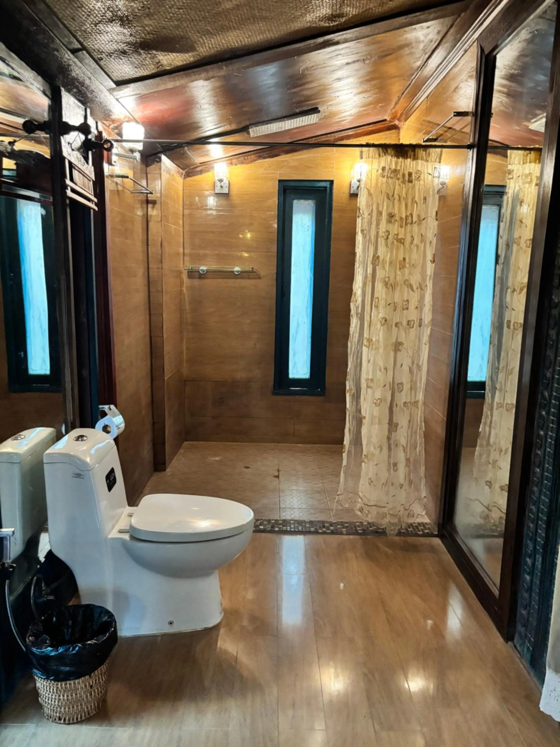 Shower in K2 Xanadu Pool Villa