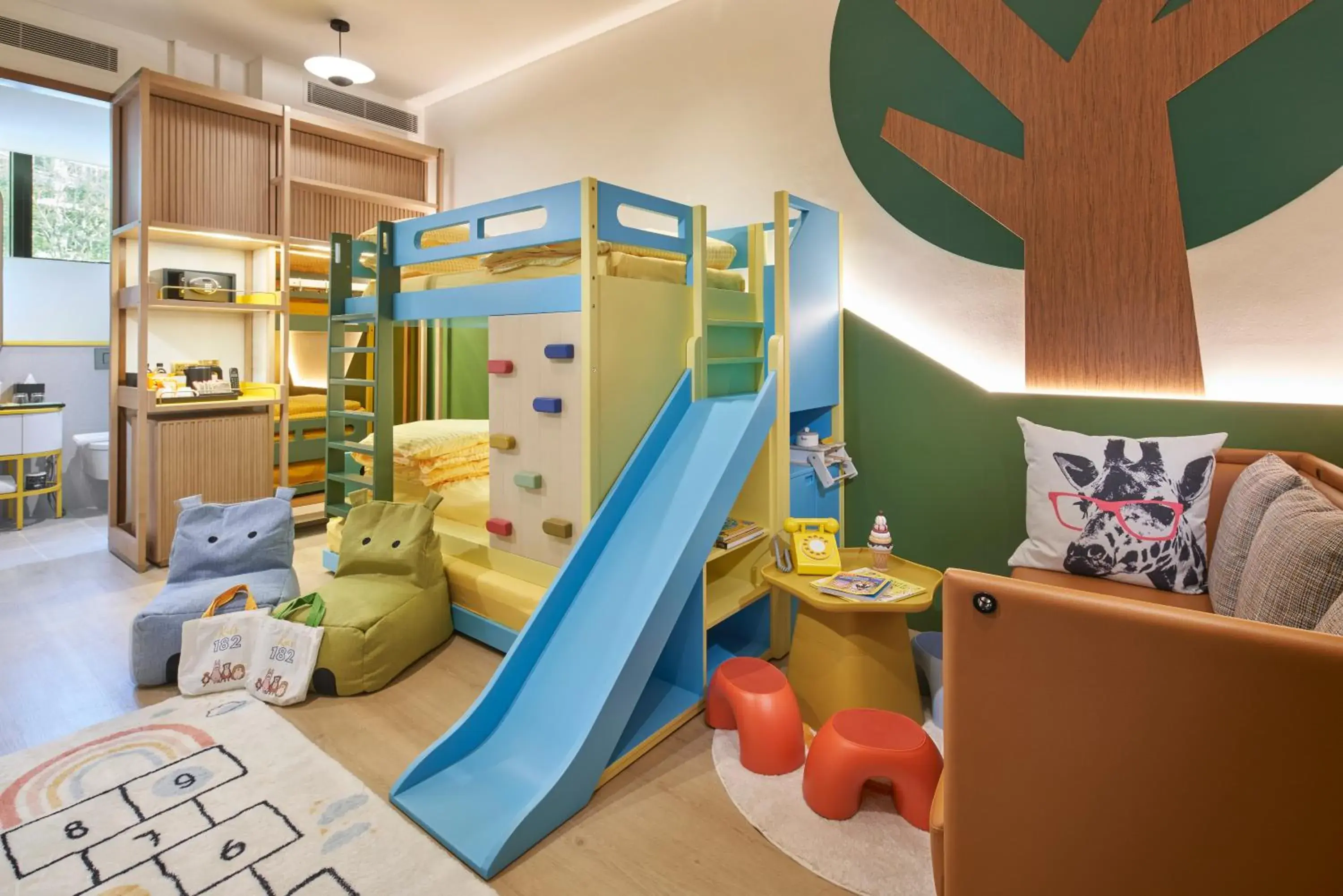 Bedroom in Citadines Connect City Centre Singapore Bedroom in Citadines Connect City Centre Singapore