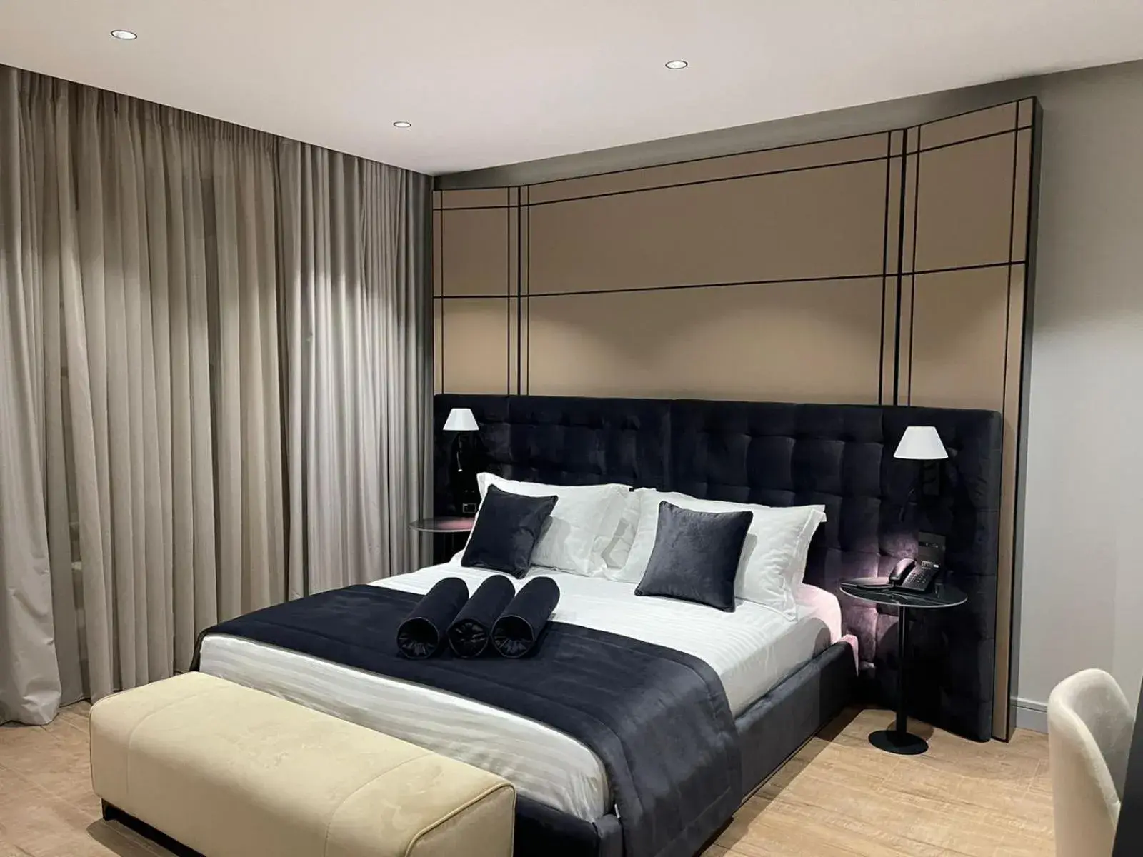 Deluxe Double Room with Balcony in Rozafa Palace Hotel Deluxe Double Room with Balcony in Rozafa Palace Hotel