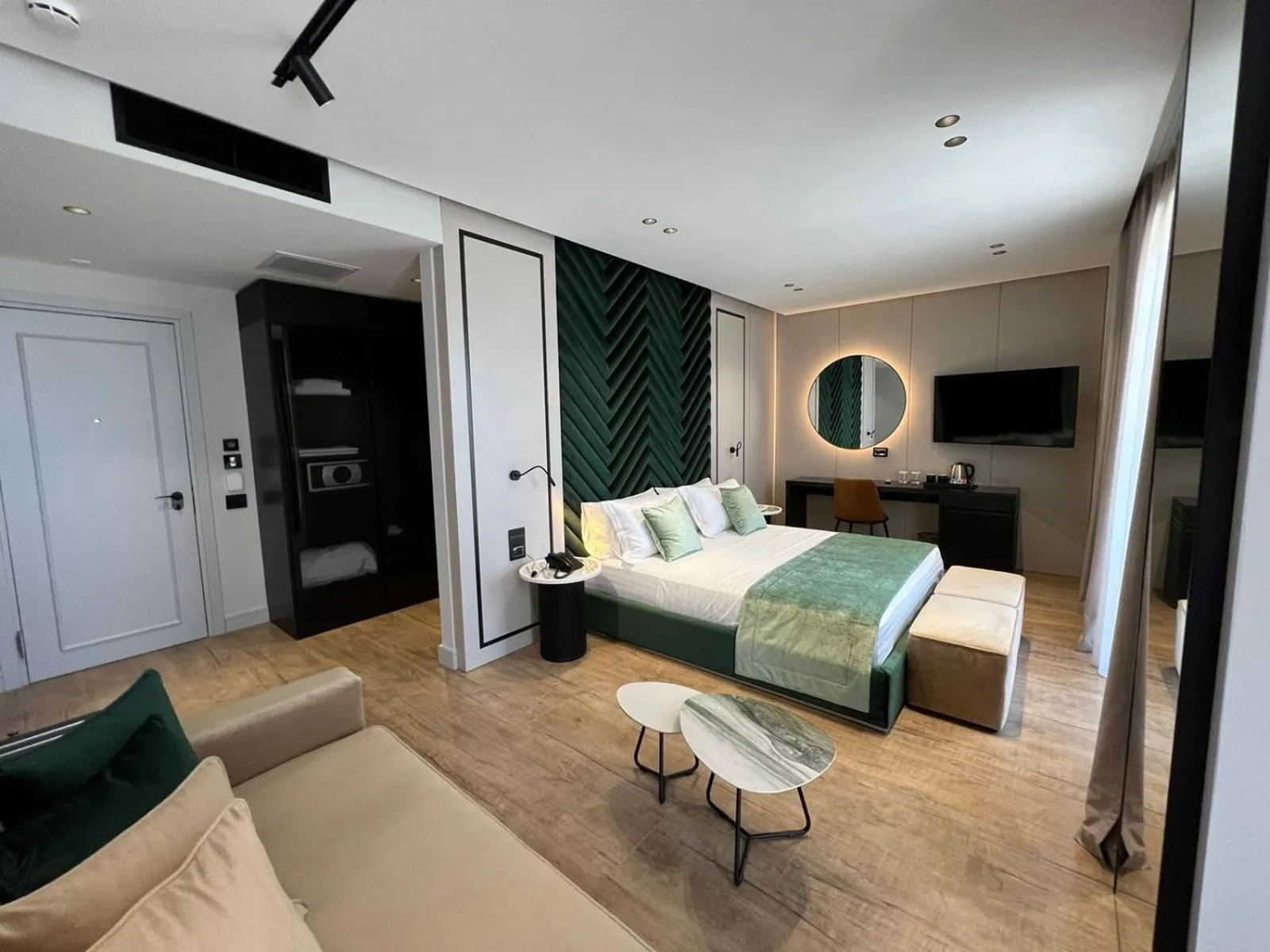 Bedroom in Rozafa Palace Hotel