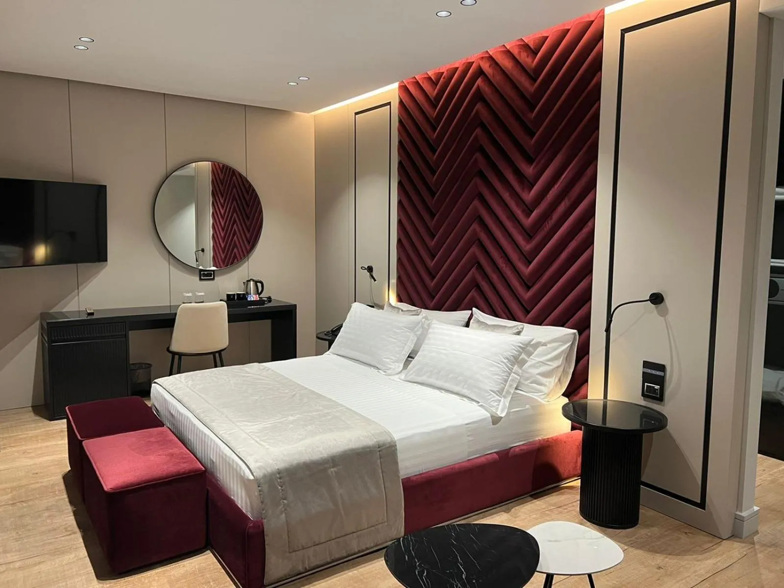 Bedroom, Bed in Rozafa Palace Hotel