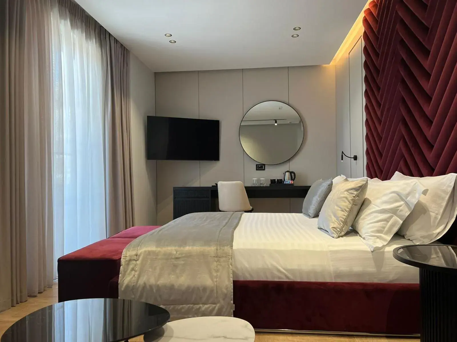 Deluxe Double Room with Balcony and Sea View in Rozafa Palace Hotel Deluxe Double Room with Balcony and Sea View in Rozafa Palace Hotel