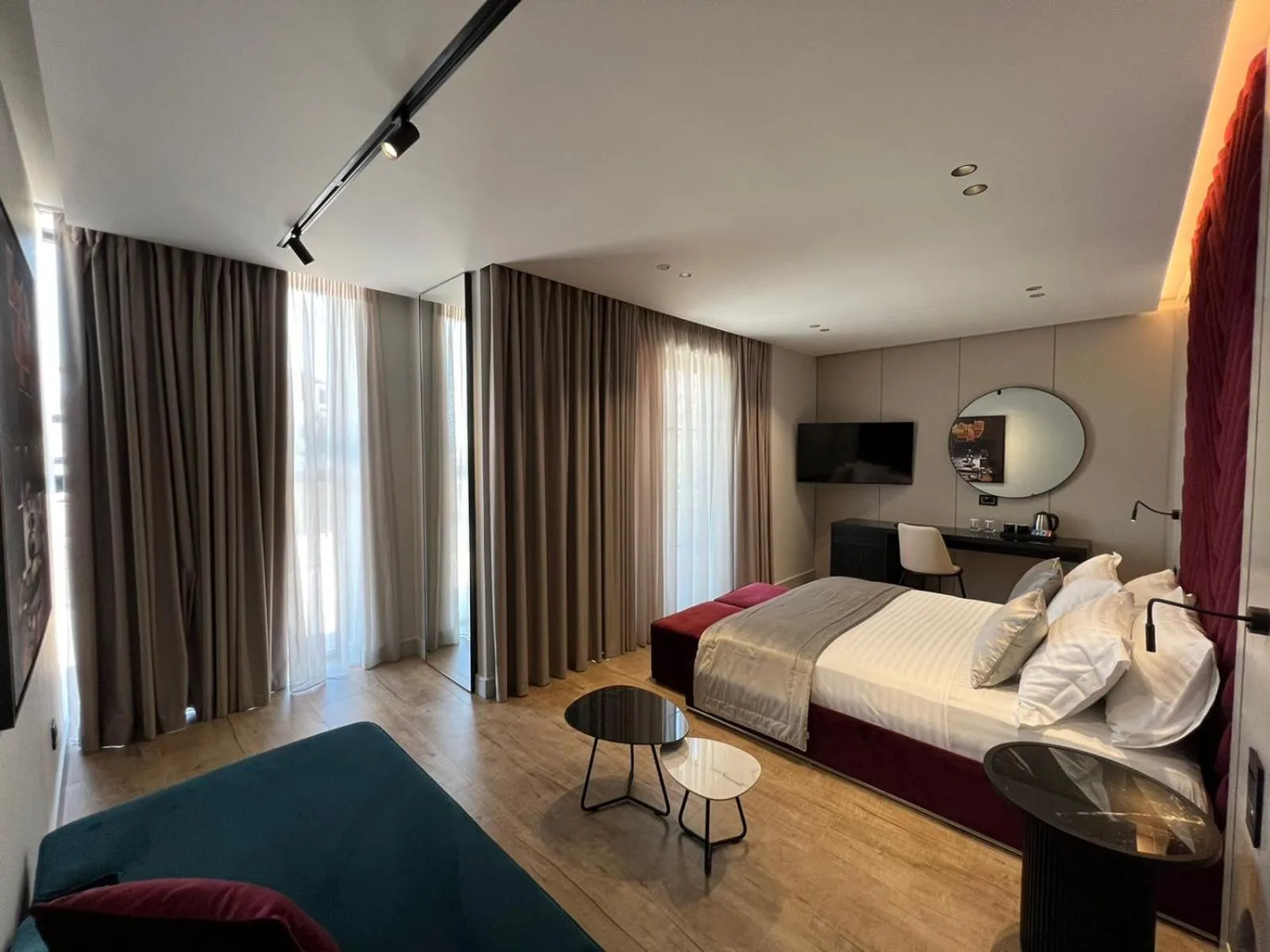 Bedroom, Bed in Rozafa Palace Hotel