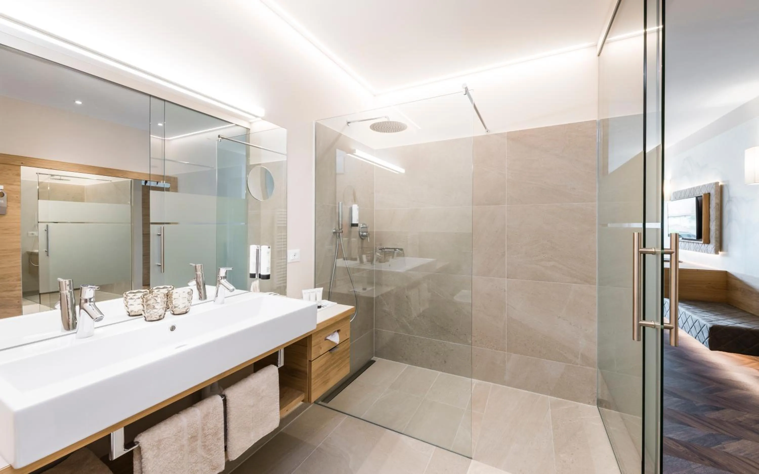 Bathroom in Baumgartner's Blumenhotel