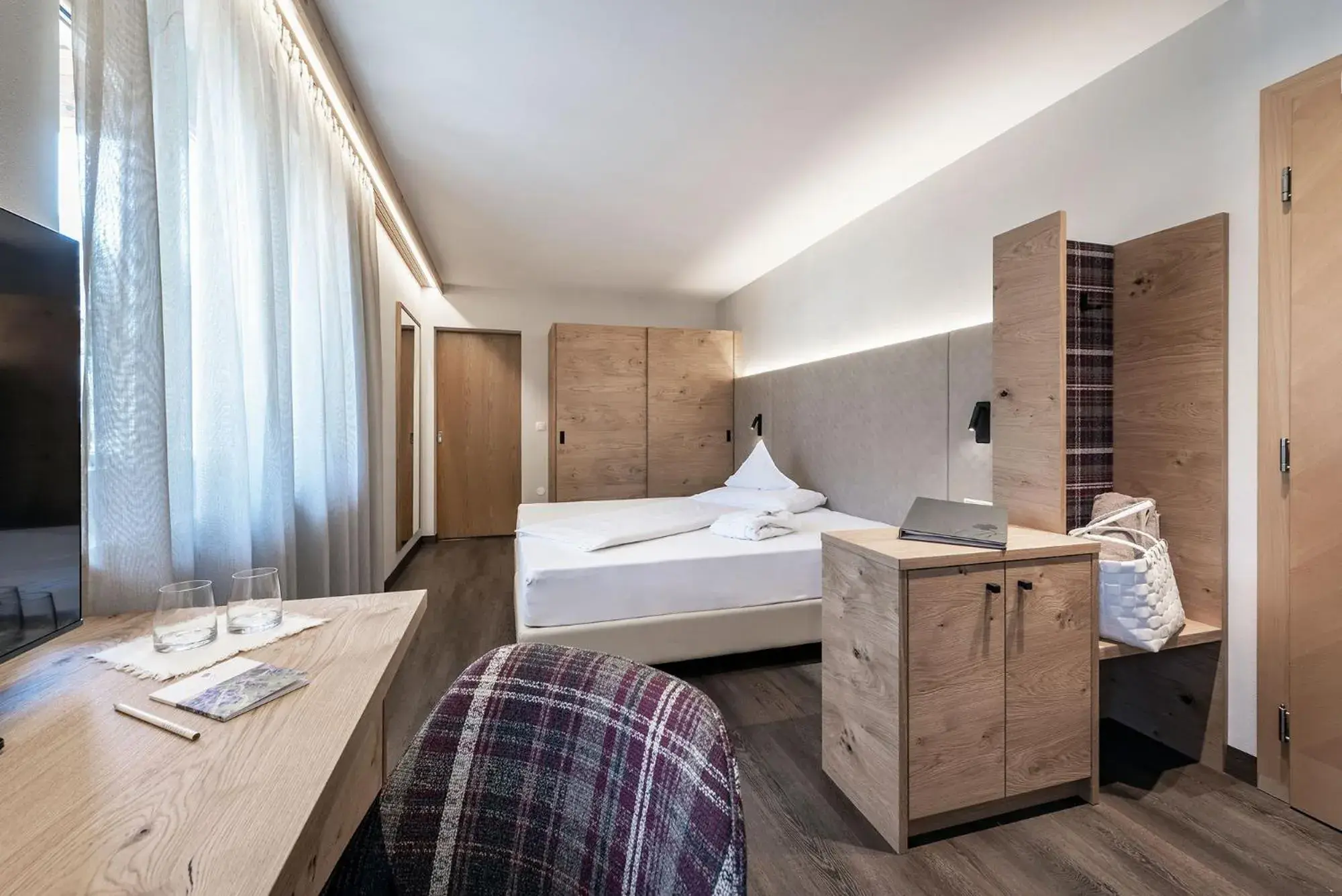 Single Room with Balcony - single occupancy in Baumgartner's Blumenhotel Single Room with Balcony - single occupancy in Baumgartner's Blumenhotel